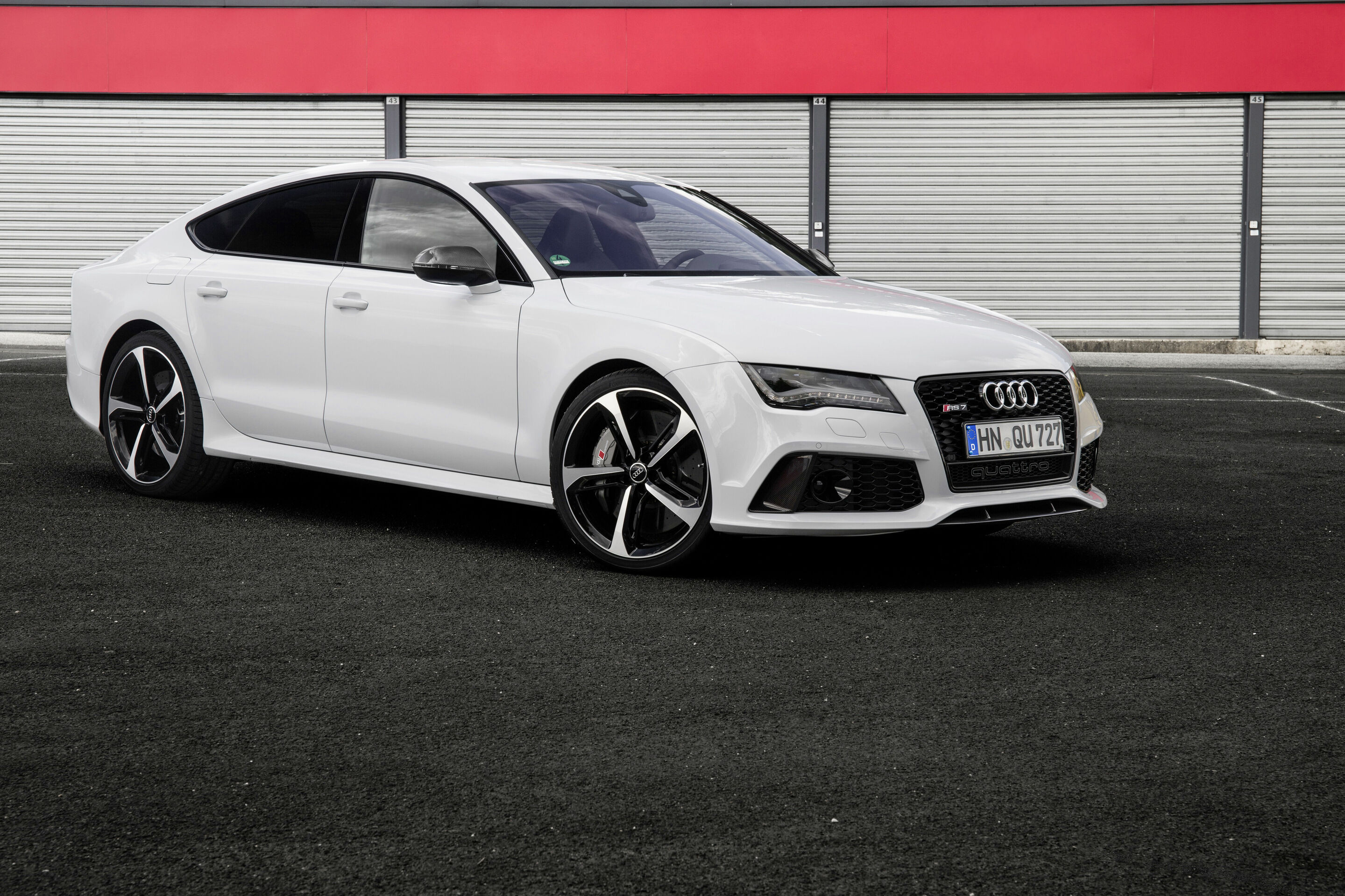 Audi RS 7 Sportback - Static photo 

Colour: Suzuka Grey metallic