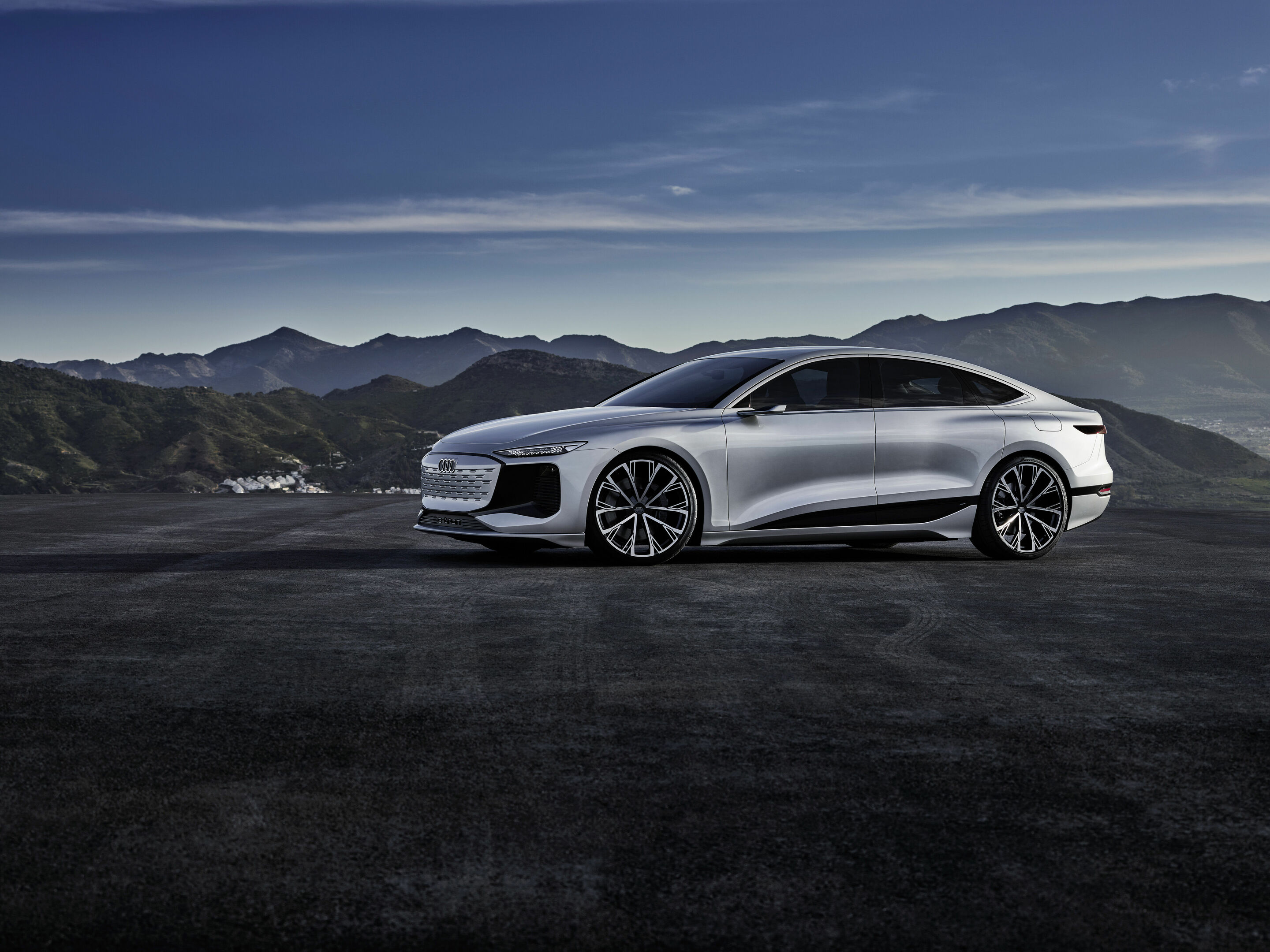 Audi A6 e-tron concept - Standaufnahme,
Farbe: Heliosilber