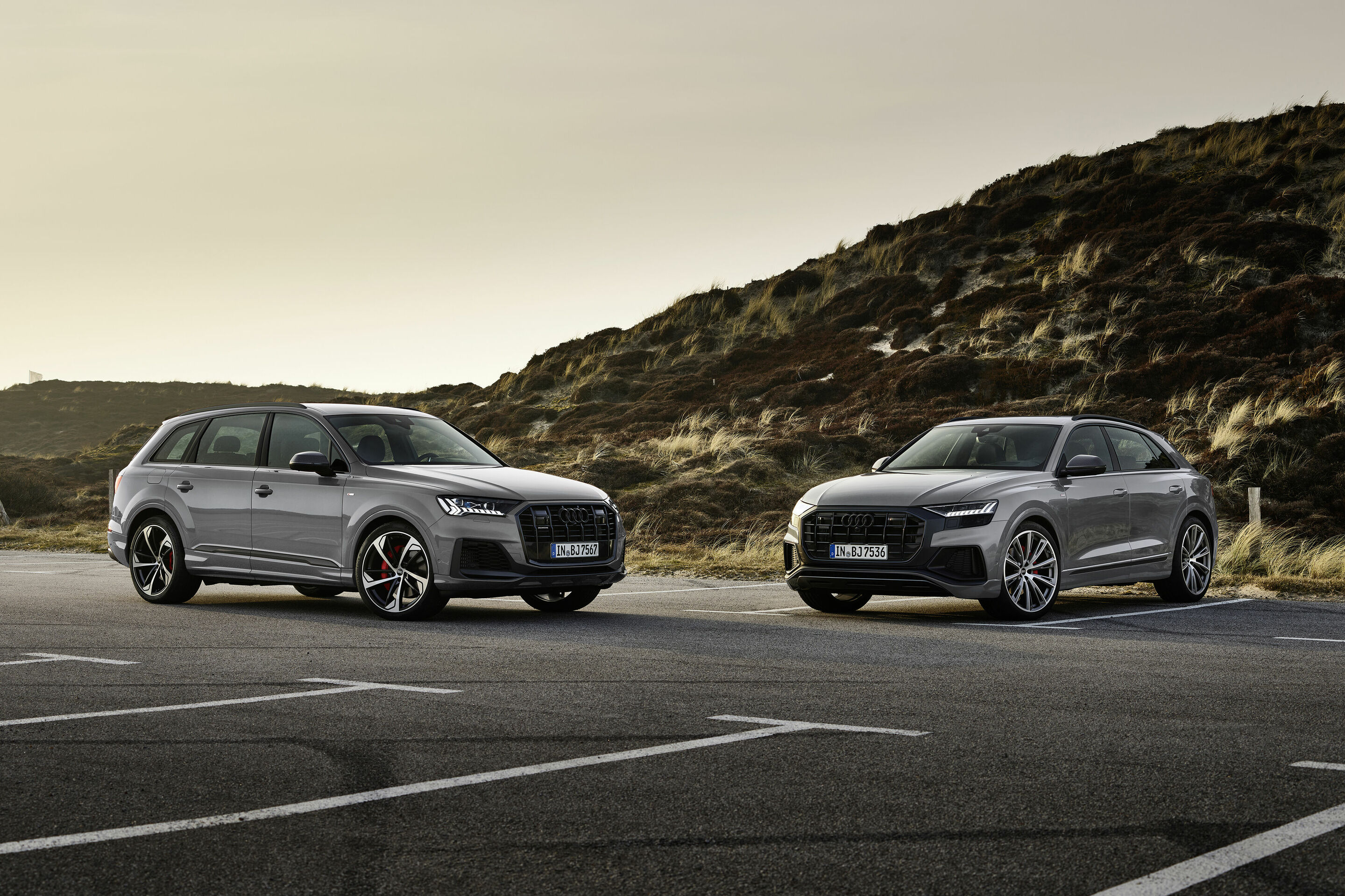 Refined details: Audi gives the A1, A4, A5, Q7 and Q8 a sporty new look for the new model year - Audi Q7 competition plus and Audi Q8 competition plus