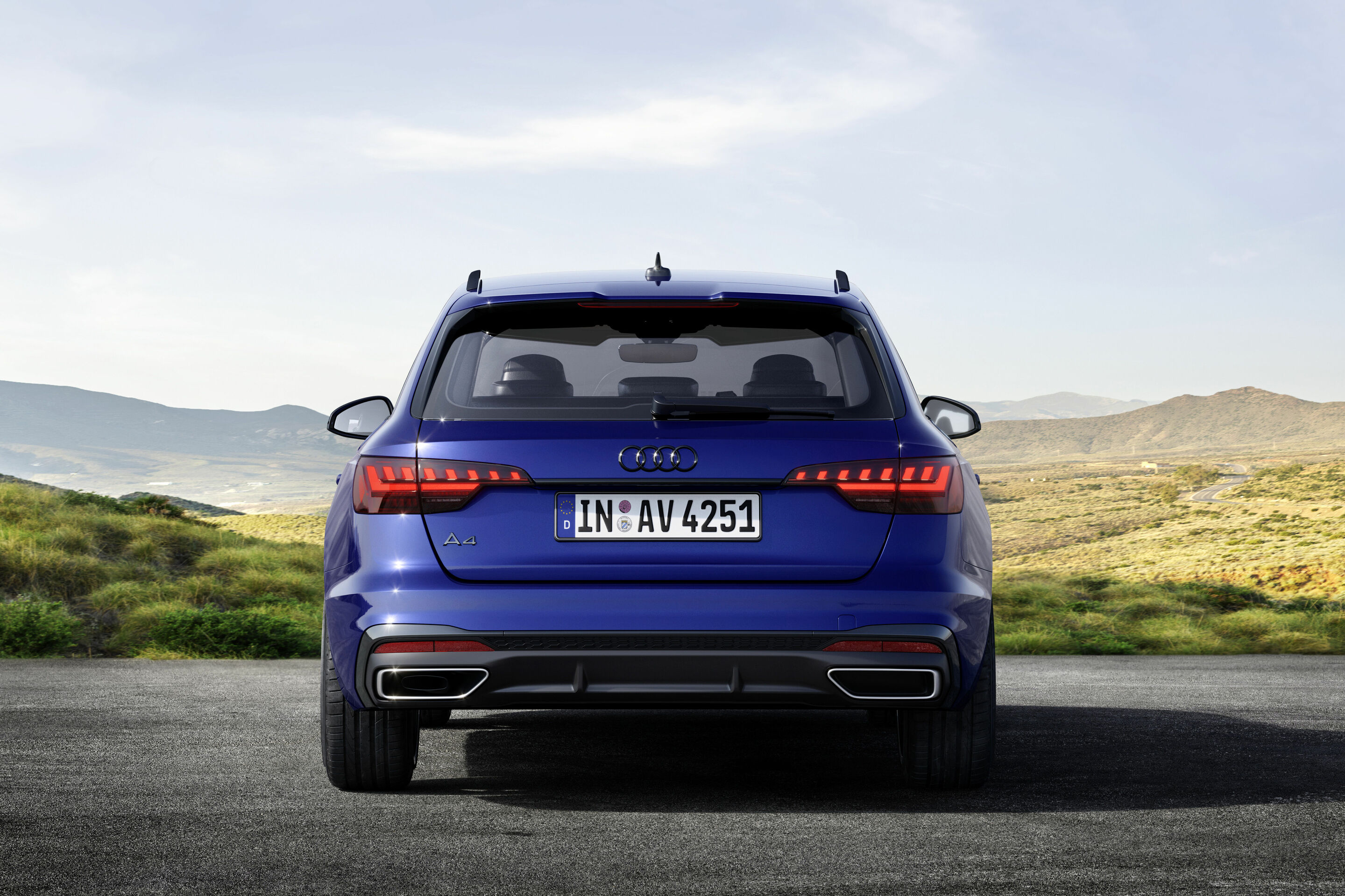 Audi A4 Avant S line competition plus  (2021) - Static photo;
Color: Navarra Blue Metallic