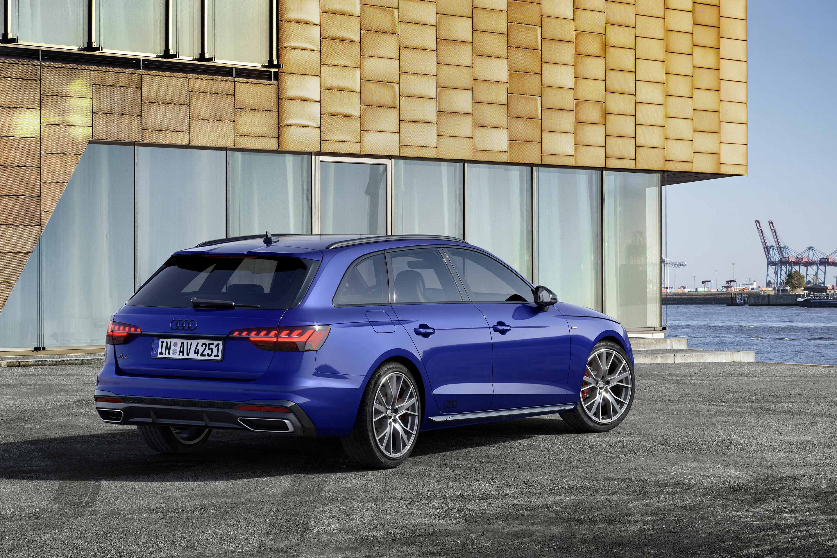 Audi A4 Avant S line competition plus  (2021) - Static photo;
Color: Navarra Blue Metallic