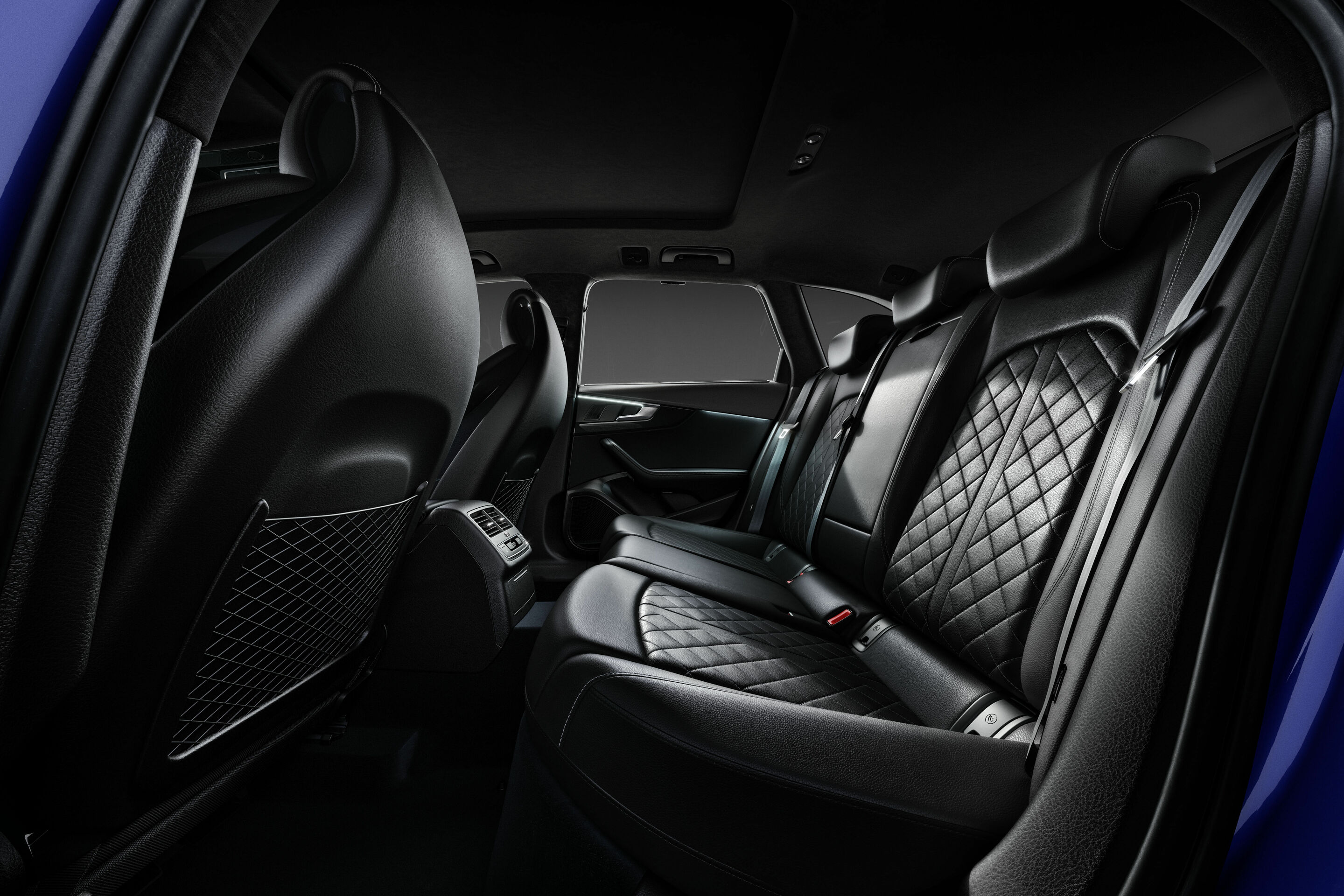 Audi A4 Avant S line competition plus  (2021) - Interior