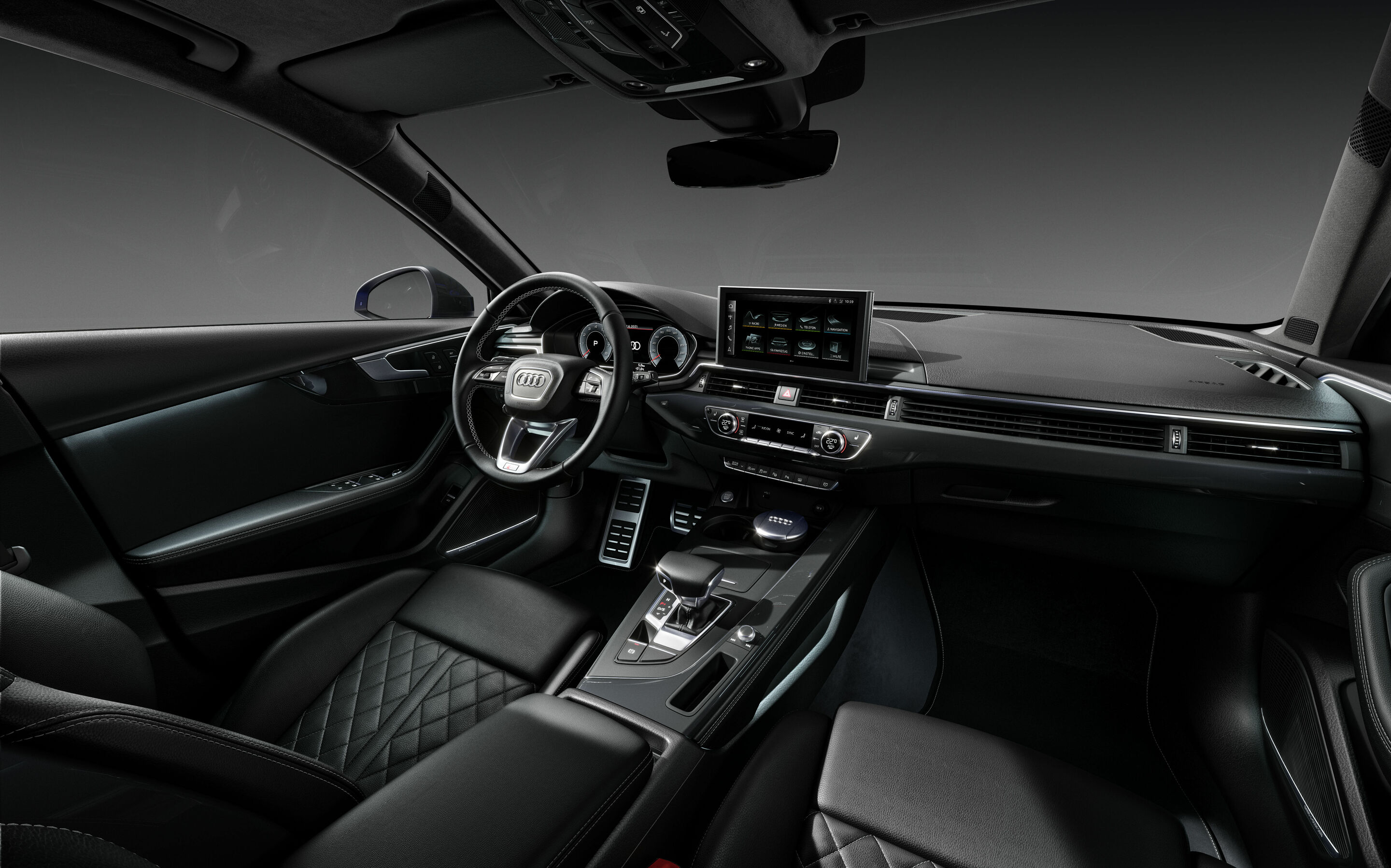 Audi A4 Avant S line competition plus  (2021) - Interior