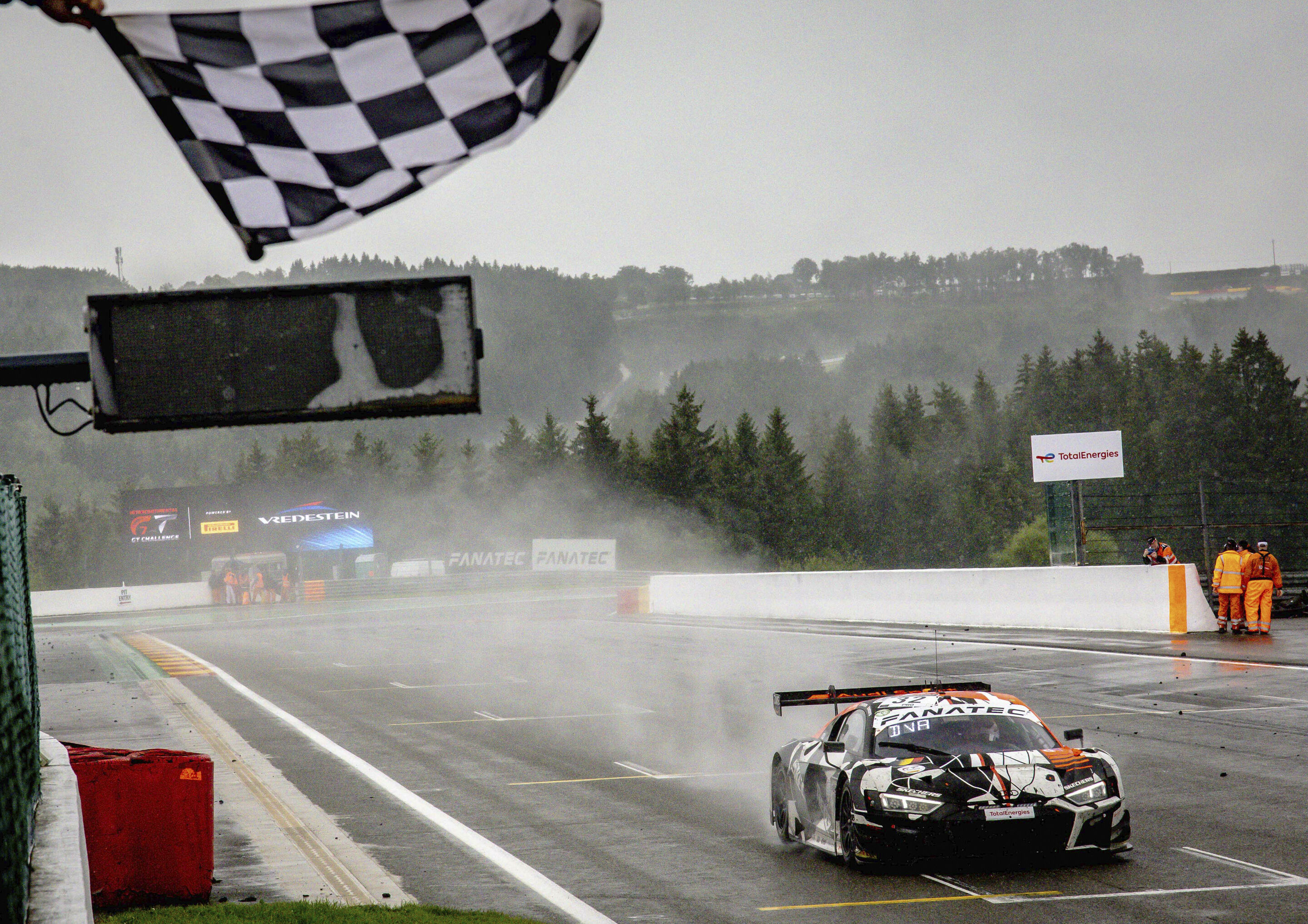 24h Spa 2021 - Audi R8 LMS #32 (Audi Sport Team WRT), Kelvin van der Linde/Dries Vanthoor/Charles Weerts