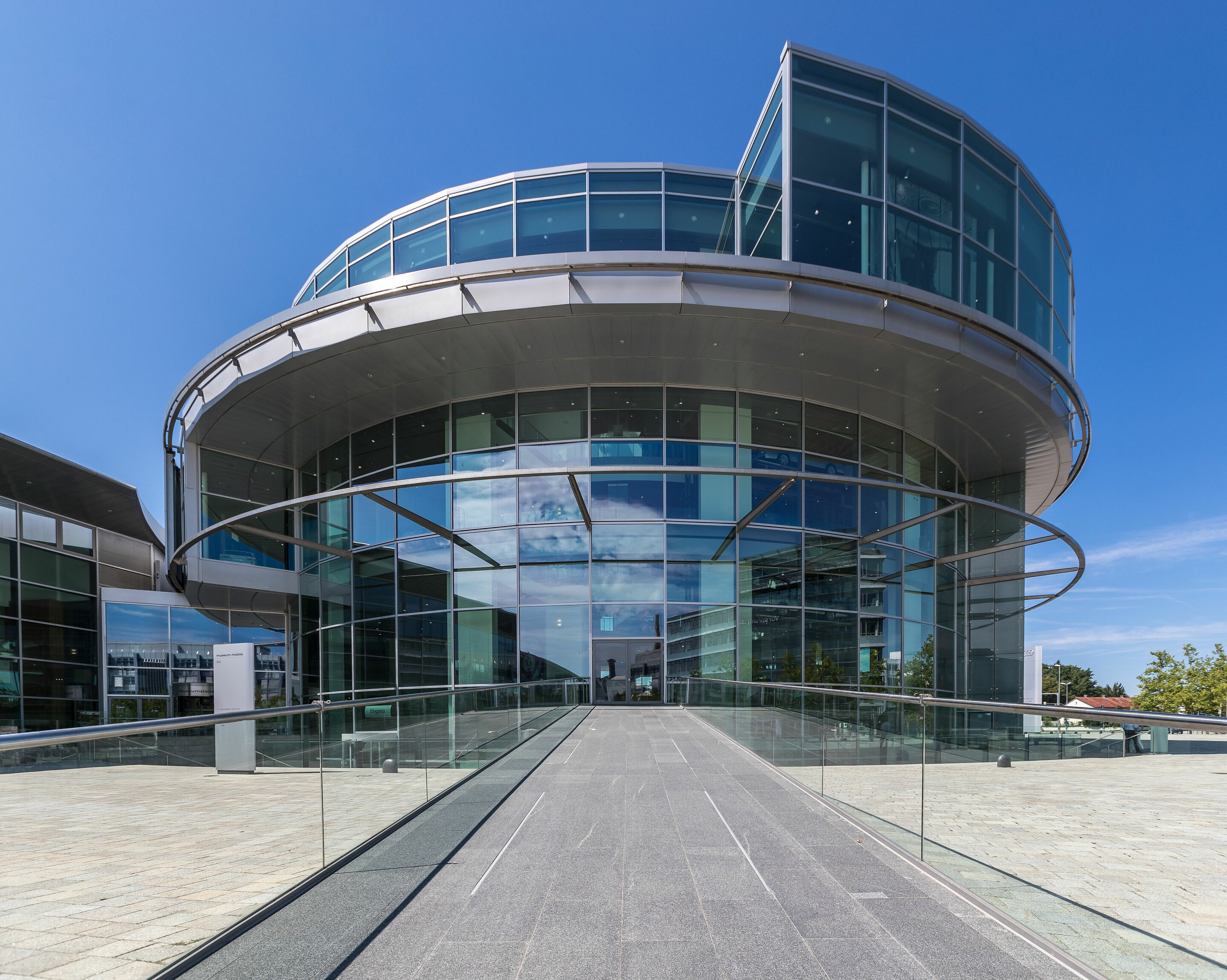 Ingolstädter Wochenende der Museen im Audi museum mobile - Verlängerte Öffnungszeiten und freier Eintritt im Audi museum mobile beim Wochenende der Museen.