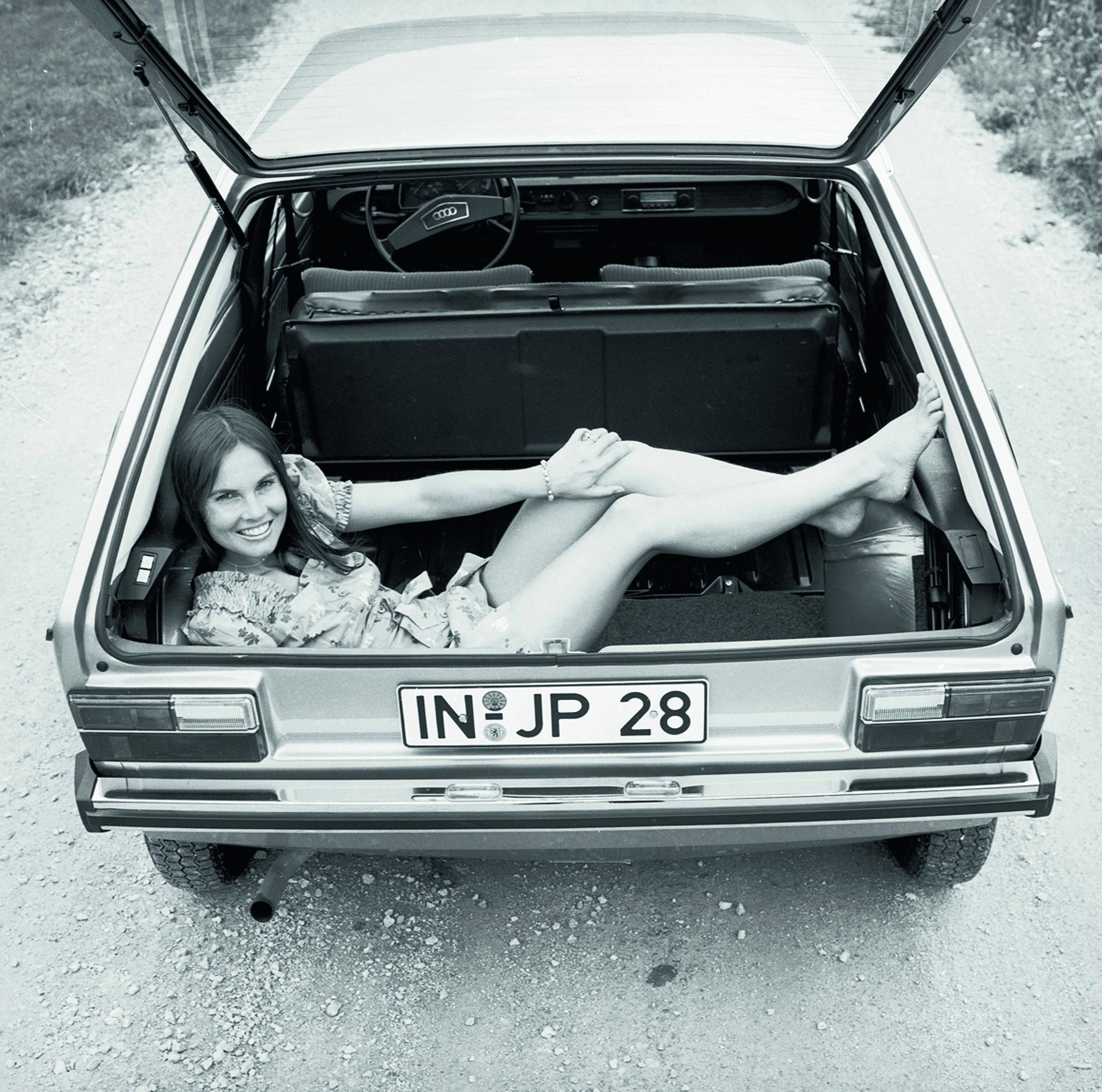 Anniversary magazine Design - The Audi 50 (1974) with a transverse engine and front-wheel drive was Germany´s first modern small car, also from a visual standpoint. Nuccio Bertone was involved as a consulant in the creation of its taut, flat-surfaced...