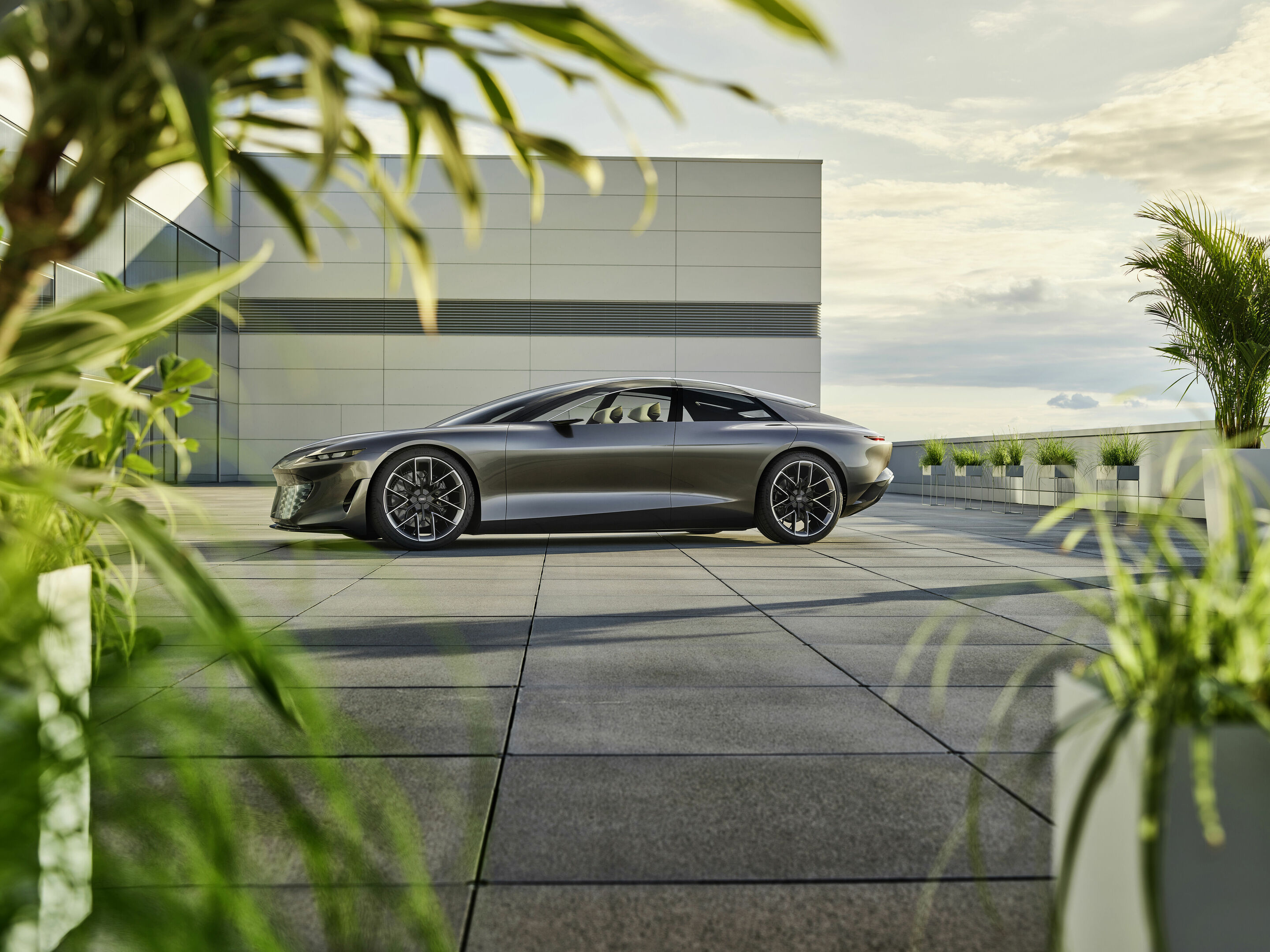Audi grandsphere concept - Standaufnahme,
Farbe: Sphereshifter