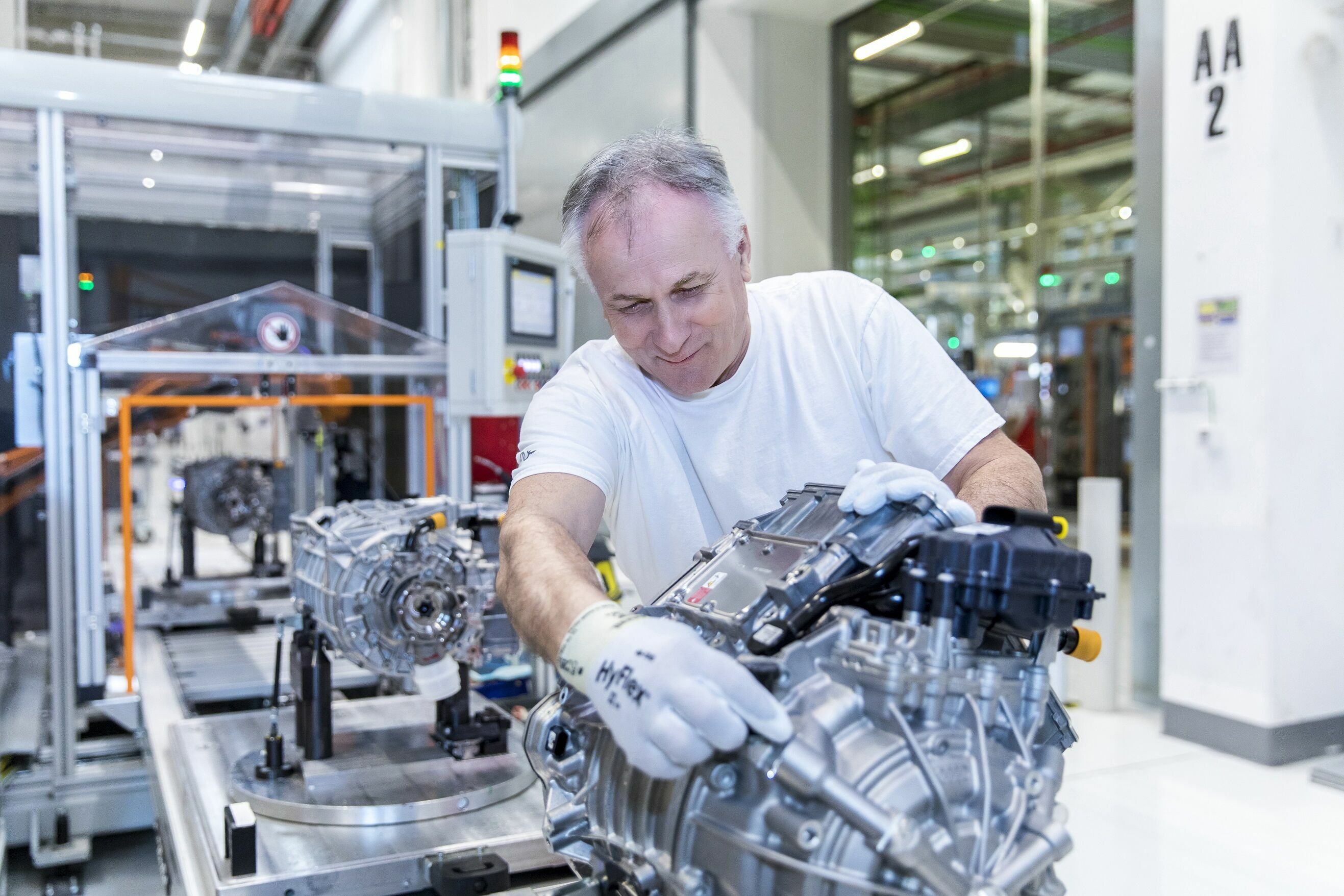 Audi Hungaria: 40 Millionen Motoren aus Győr für die Welt - Produktion von E-Antrieben