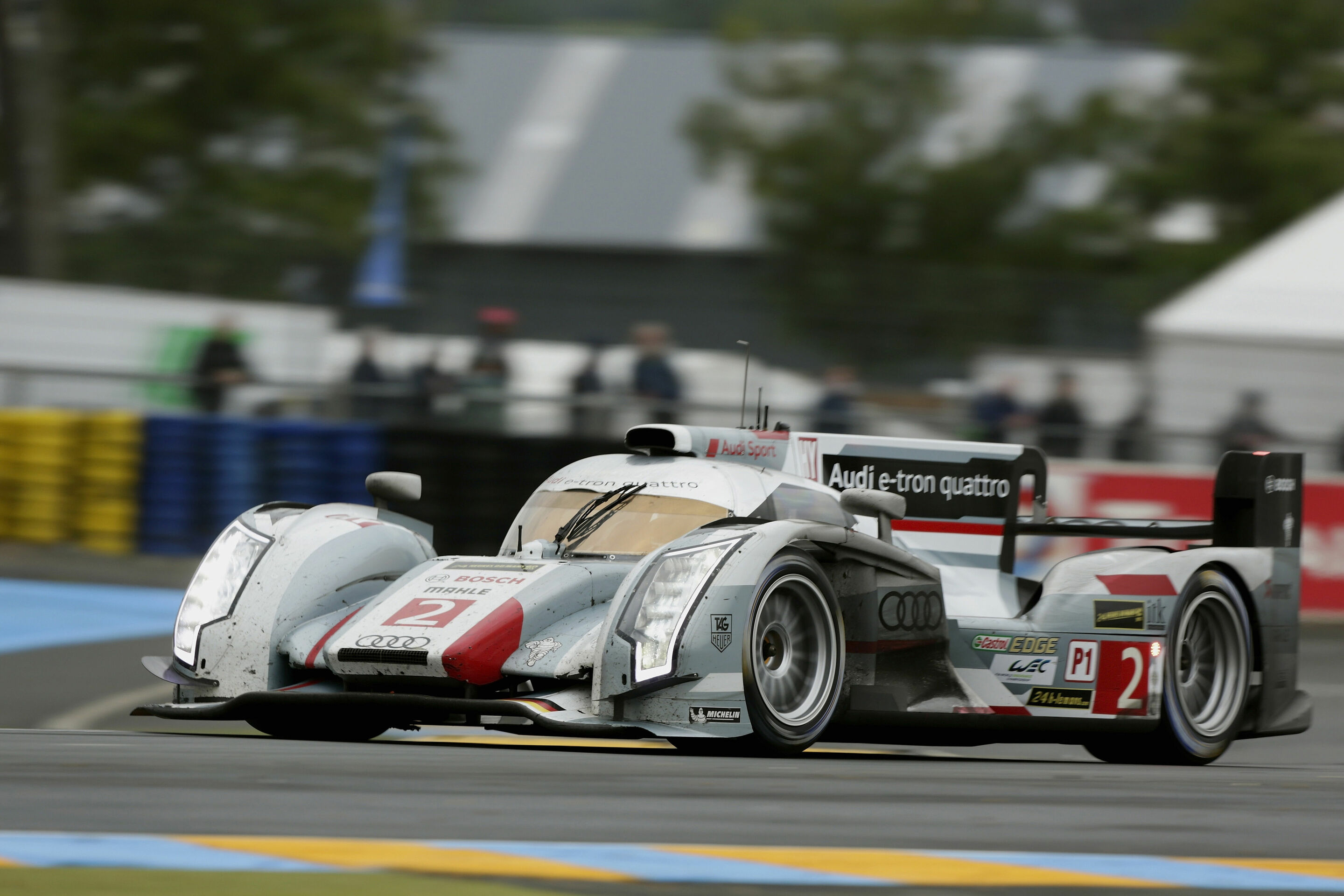 e-tron quattro wins again at Le Mans - Audi R18 e-tron quattro #2 (Audi Sport Team Joest), Loïc Duval (F), Tom Kristensen (DK), Allan McNish (GB)