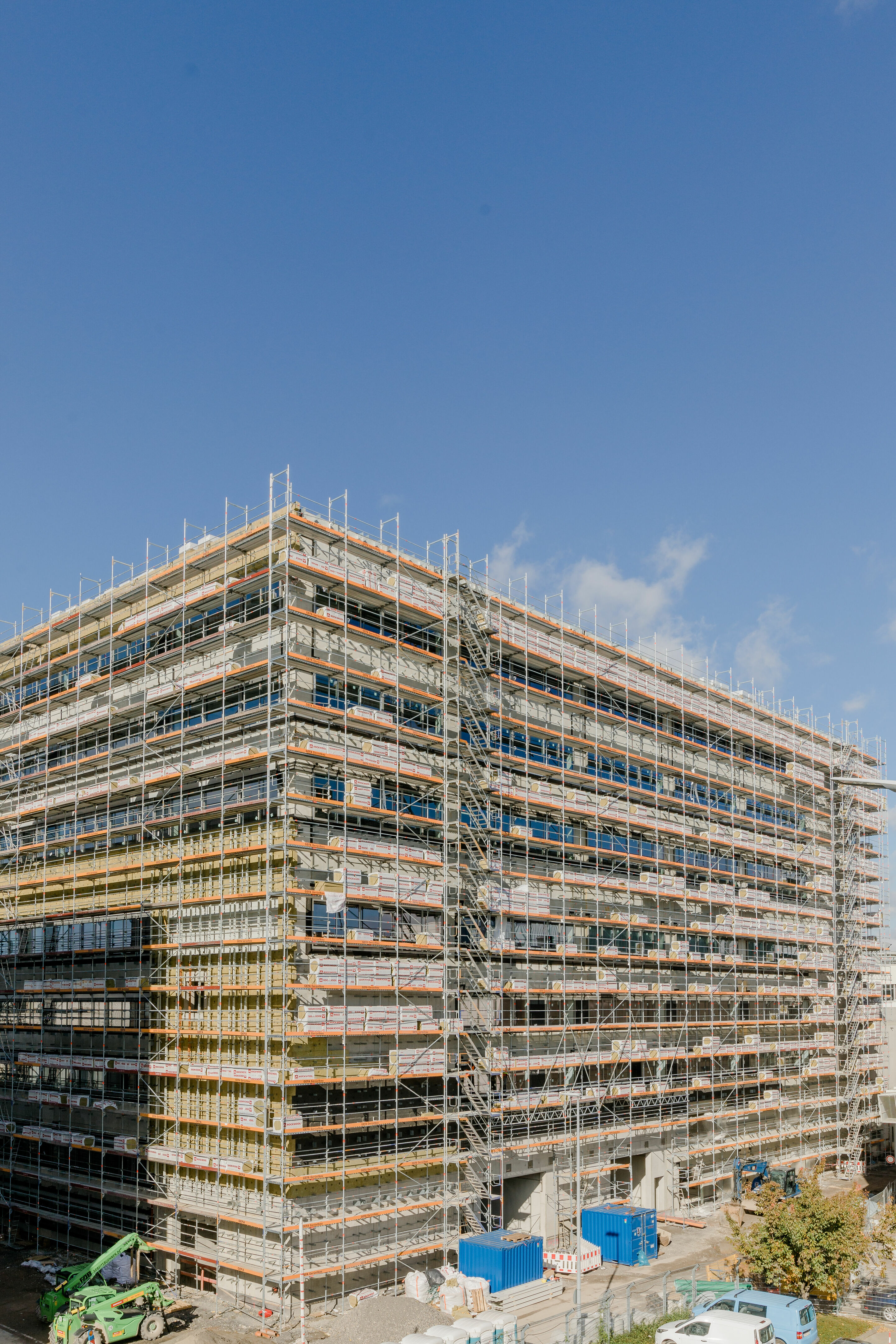 Audi is establishing its own high-voltage battery development at the Neckarsulm site - Battery development, among other things, will be housed in the new building C20 at the Neckarsulm location.