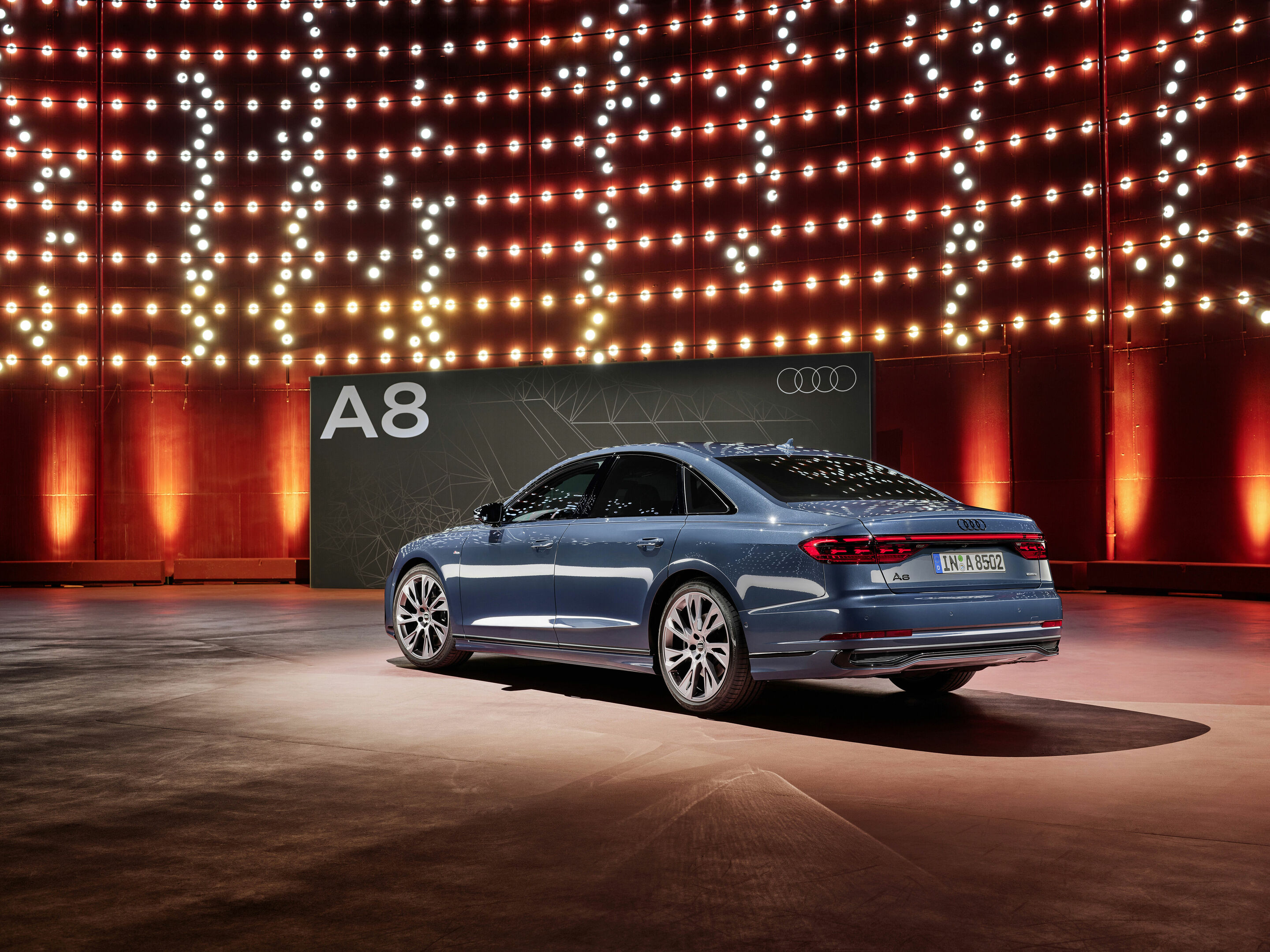 Audi A8 - Static photo;
Color: Plasma blue