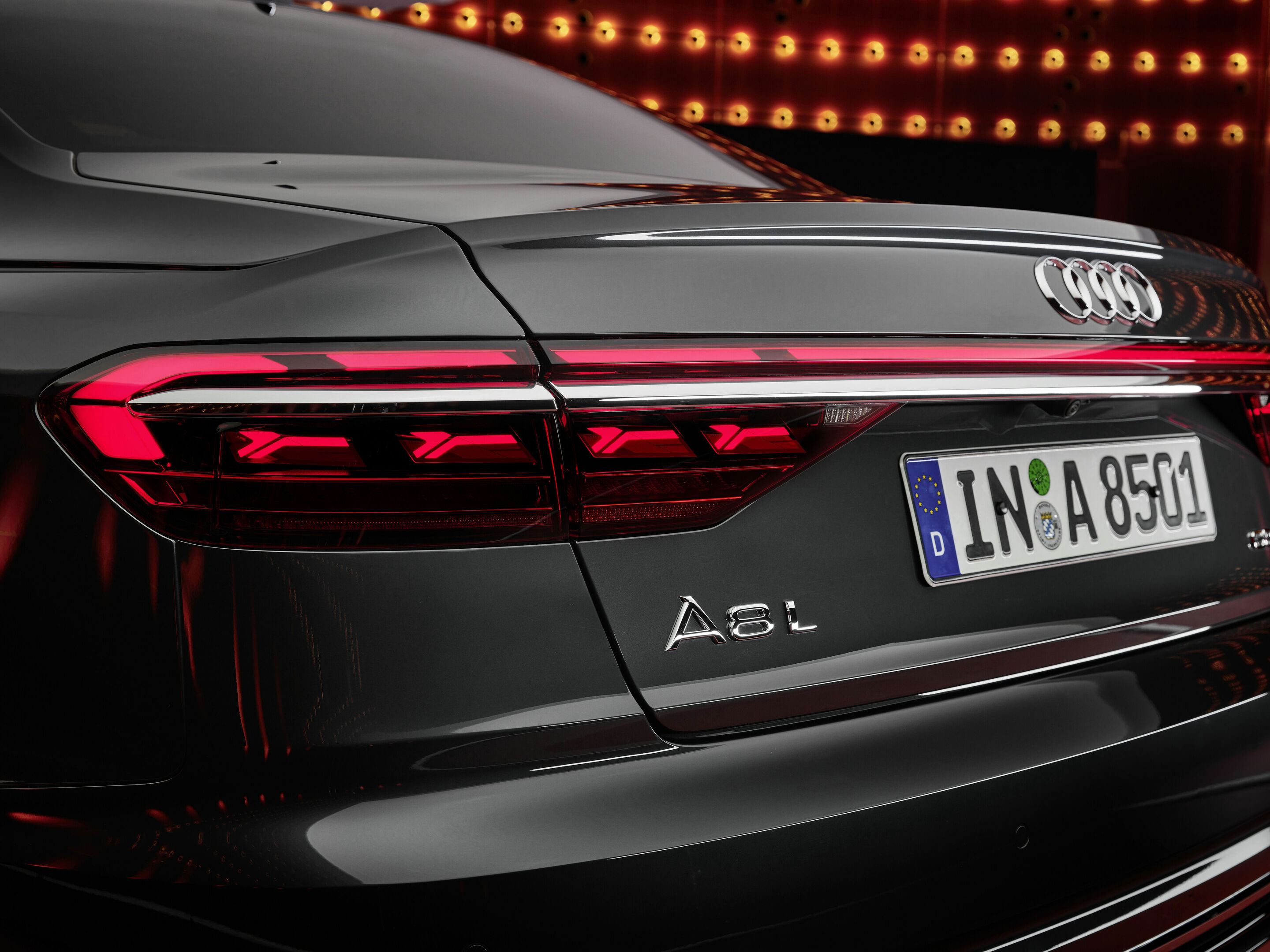 Audi A8 L - Detail;
Farbe: Manhattangrau