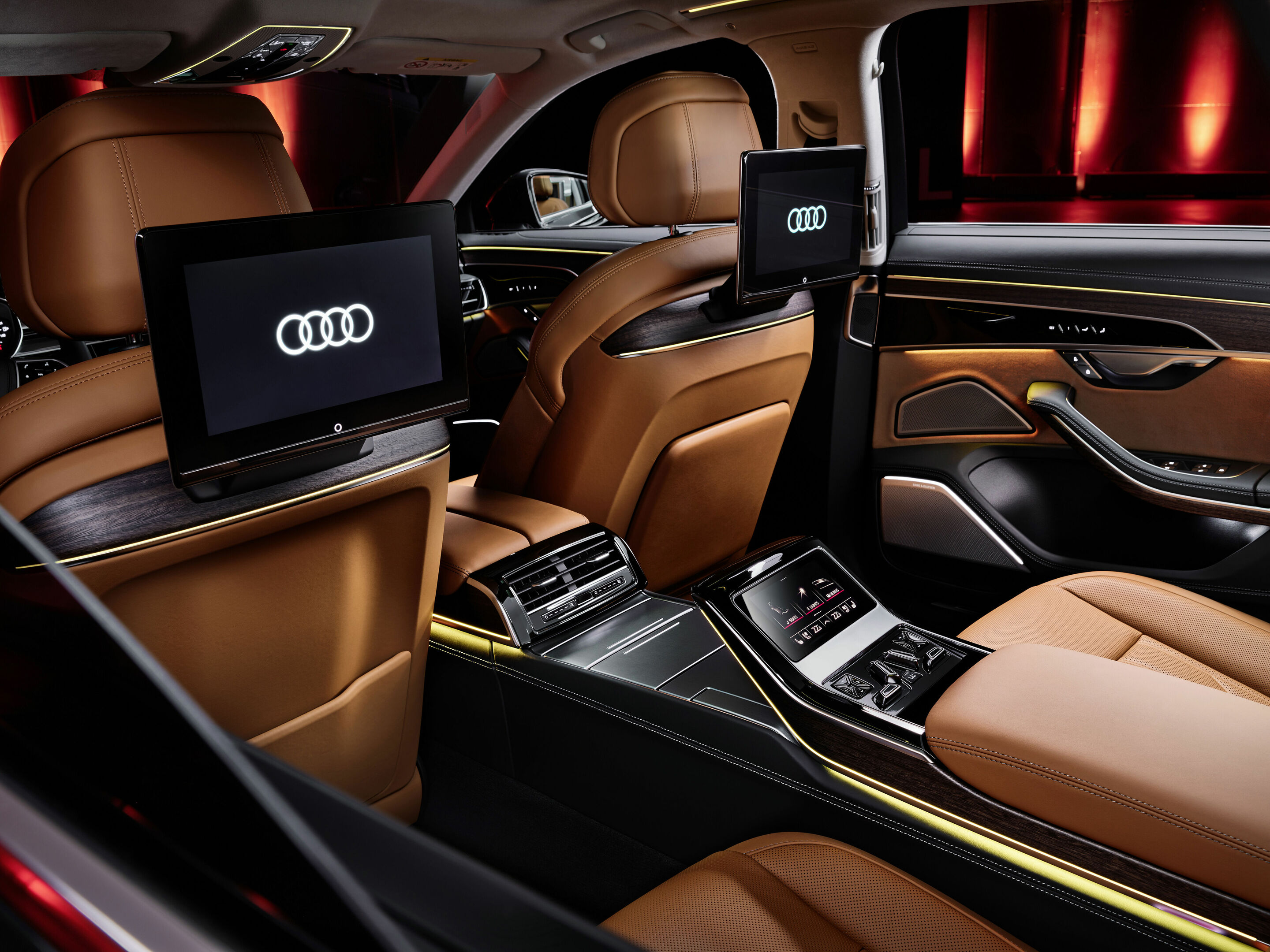 Audi A8 L - Innenraum;
Farbe: Manhattangrau