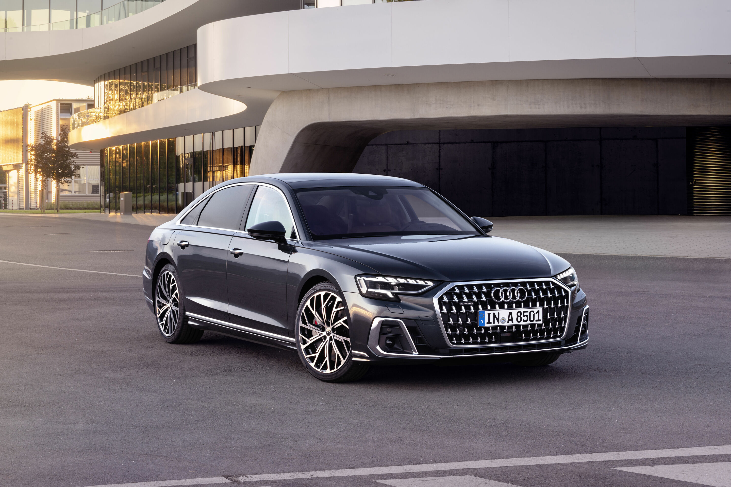 Audi A8 L - Static photo;
Color: Manhattan grey