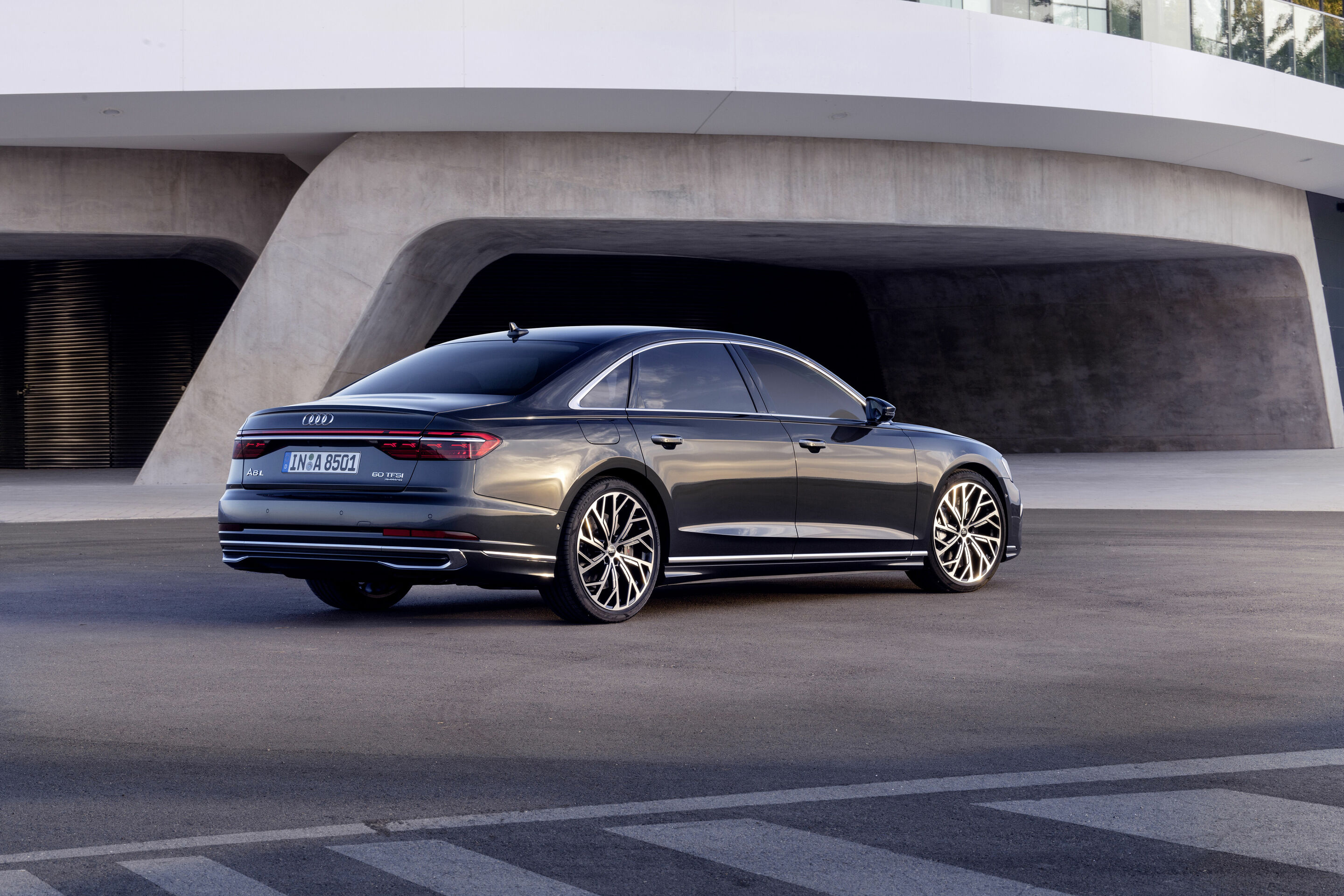 Audi A8 L - Static photo;
Color: Manhattan grey
