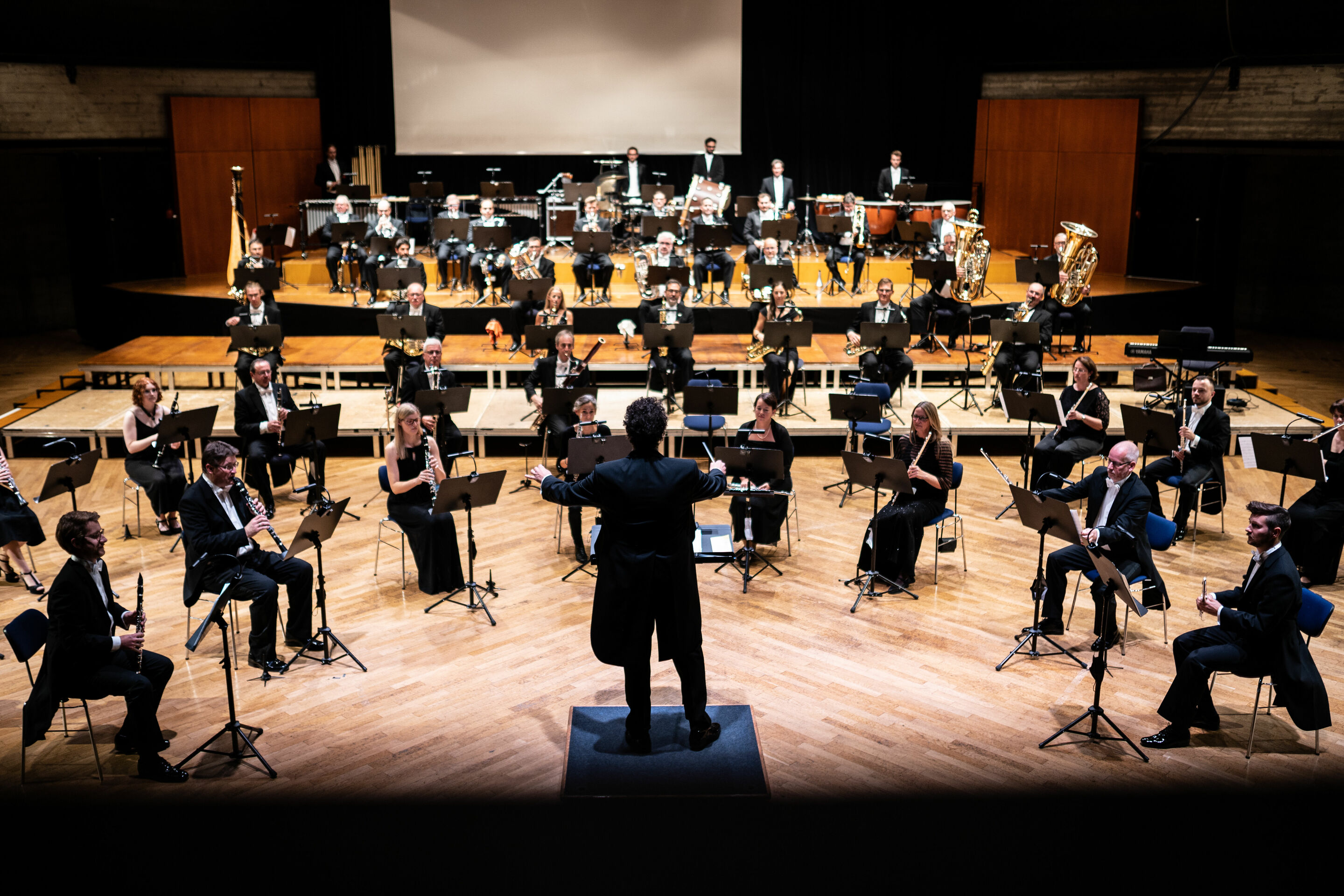 Audi Bläserphilharmonie unterstützt „Vorweihnacht der guten Herzen“ - Benefizkonzert für Spendenaktion des Donaukuriers am 29. Oktober 2021