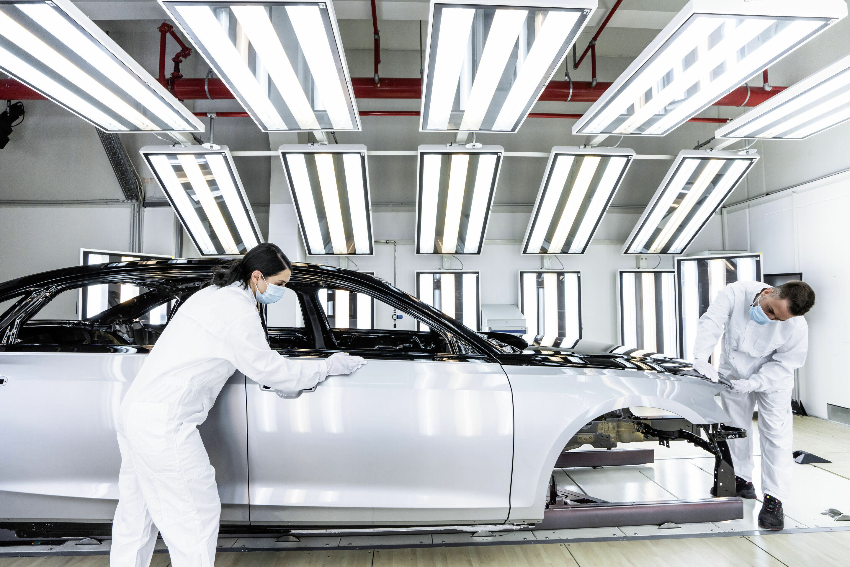 Vehicle production at the Neckarsulm site - Painting of the Audi A8