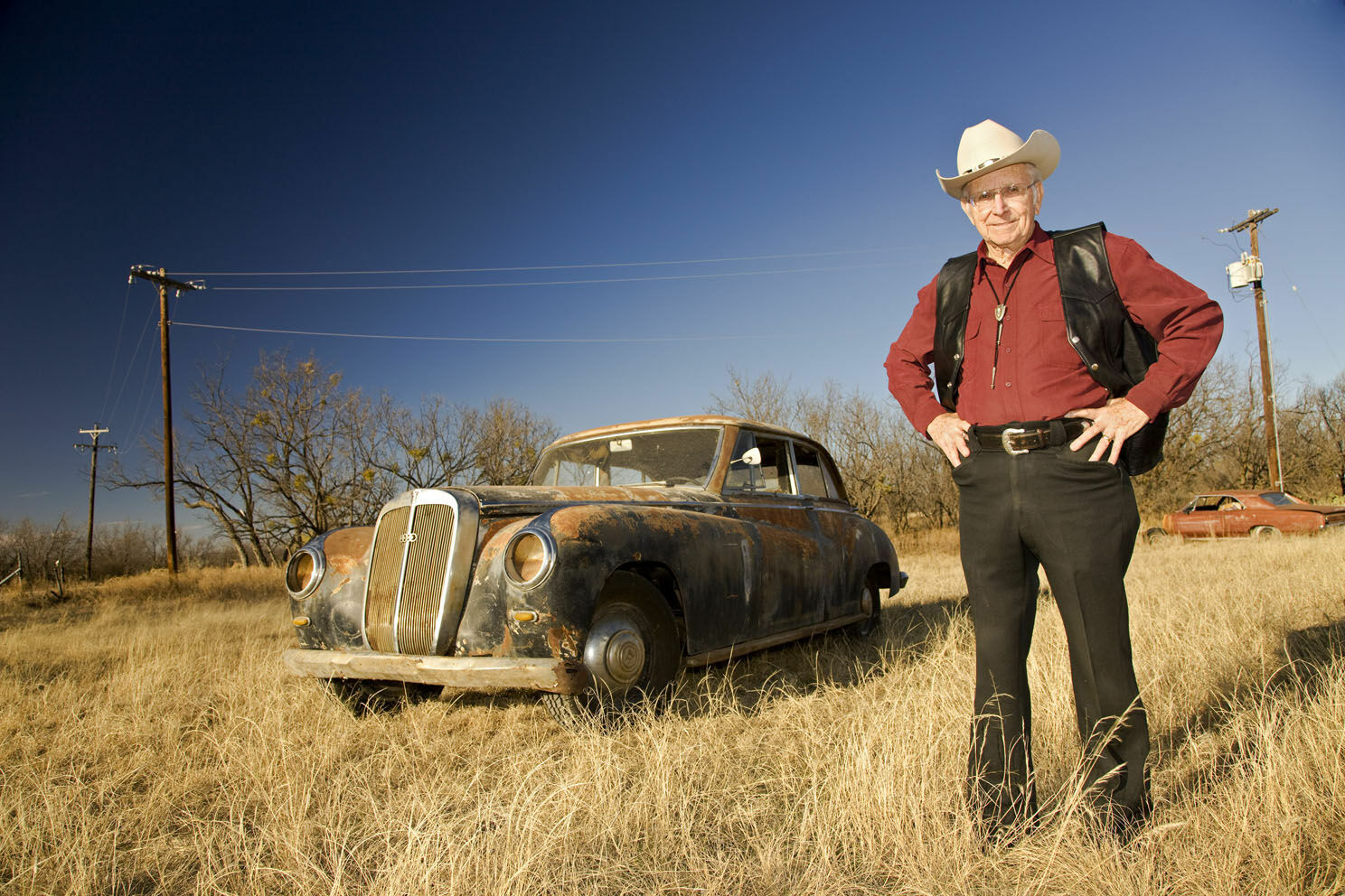 „Fundstücke“ im Vortrag: Wie Audi Tradition weltweit seltene Exponate fürs Museum aufspürt - Gefunden in West Texas: Horch, ein Einzelstück von 1953, mit Al Wilson, Horch-Besitzer aus Texas.