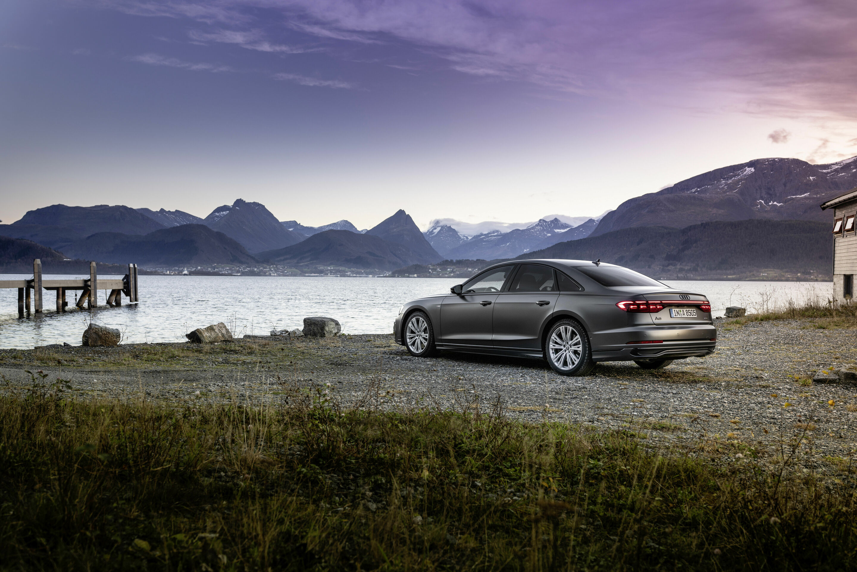 Audi A8 - Static Photo,
Color: Daytona grey matt effect