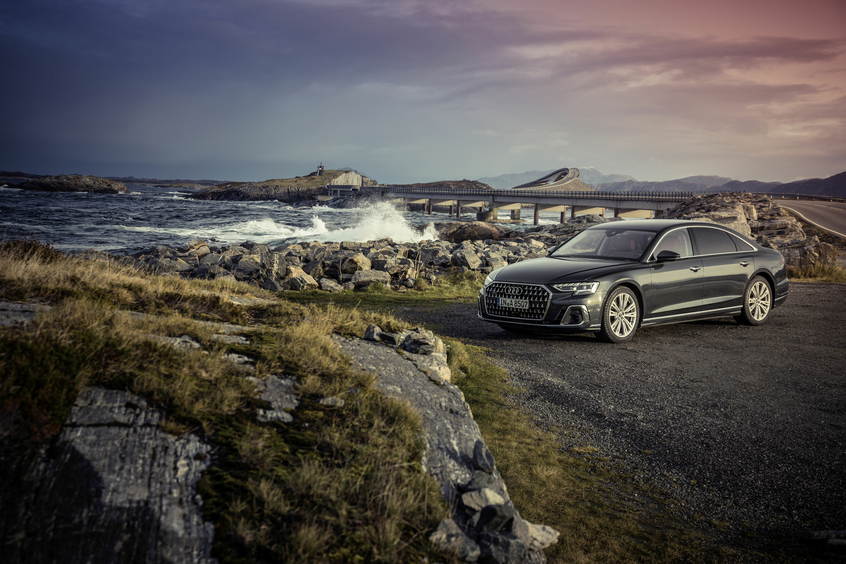 Audi A8 L - Standaufnahme,
Farbe: Manhattan grau