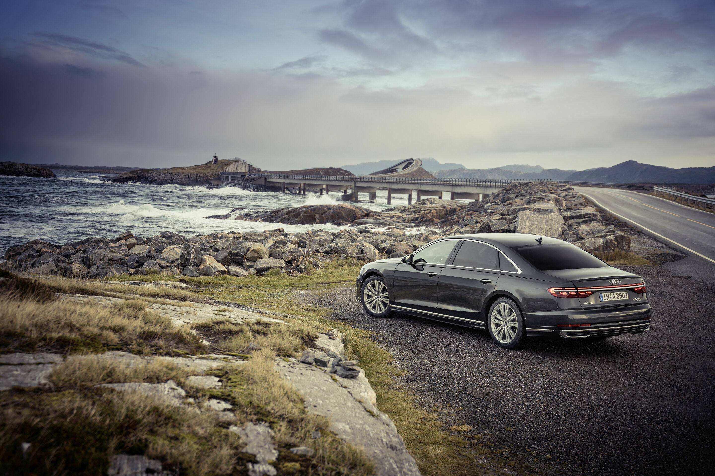 Audi A8 L - Standaufnahme,
Farbe: Manhattan grau