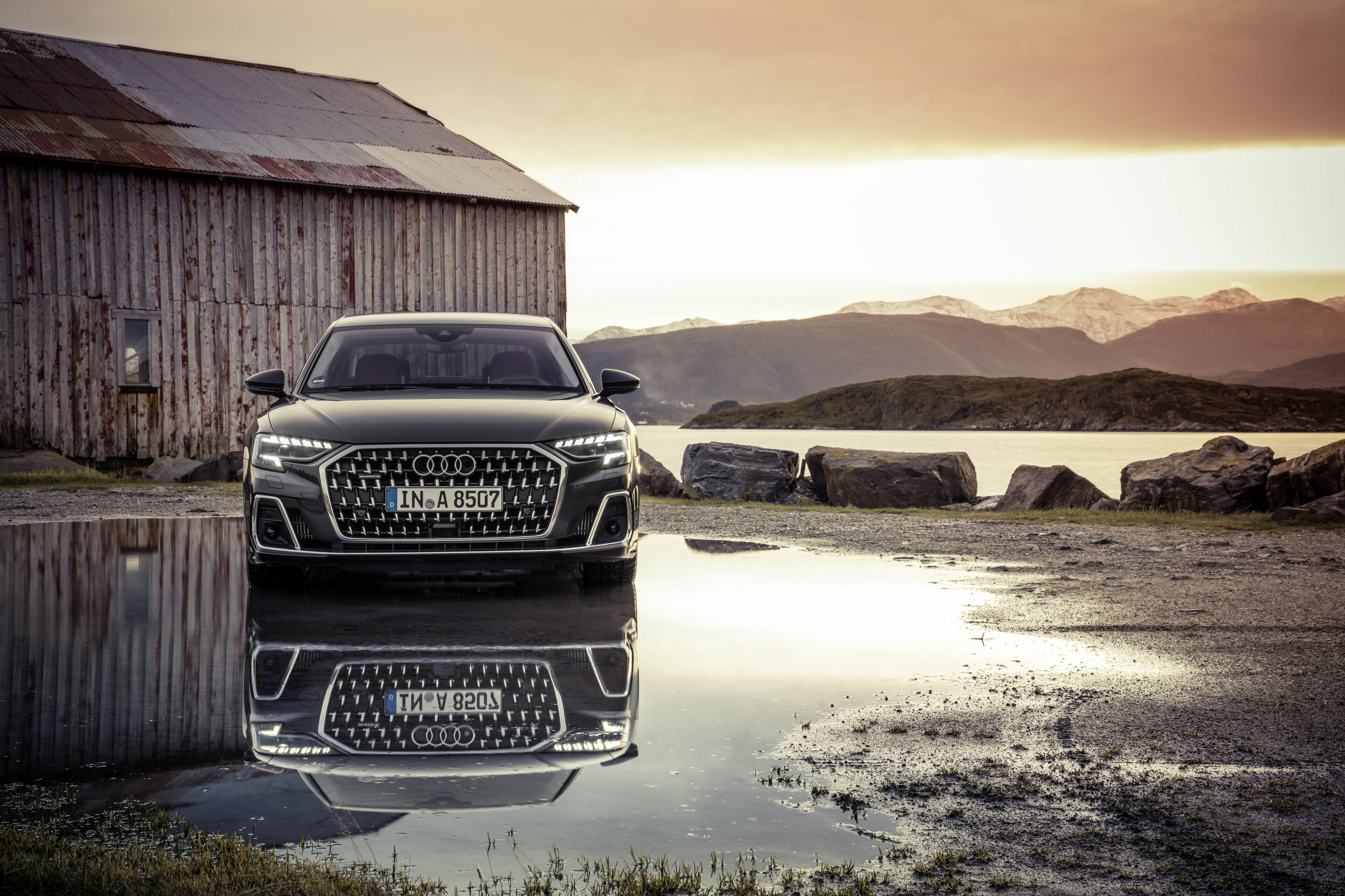 Audi A8 L - Standaufnahme,
Farbe: Manhattan grau