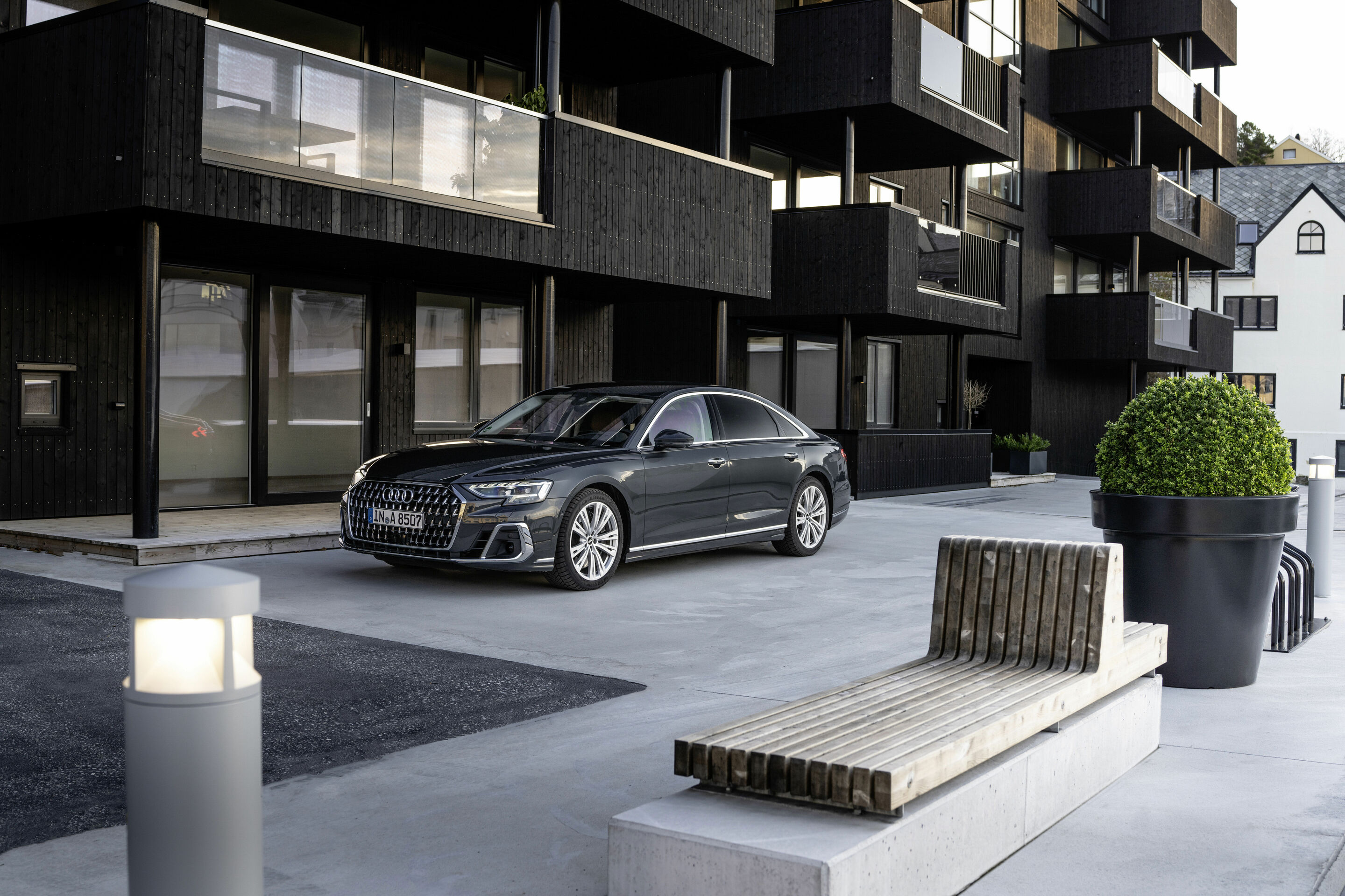 Audi A8 L - Standaufnahme,
Farbe: Manhattan grau