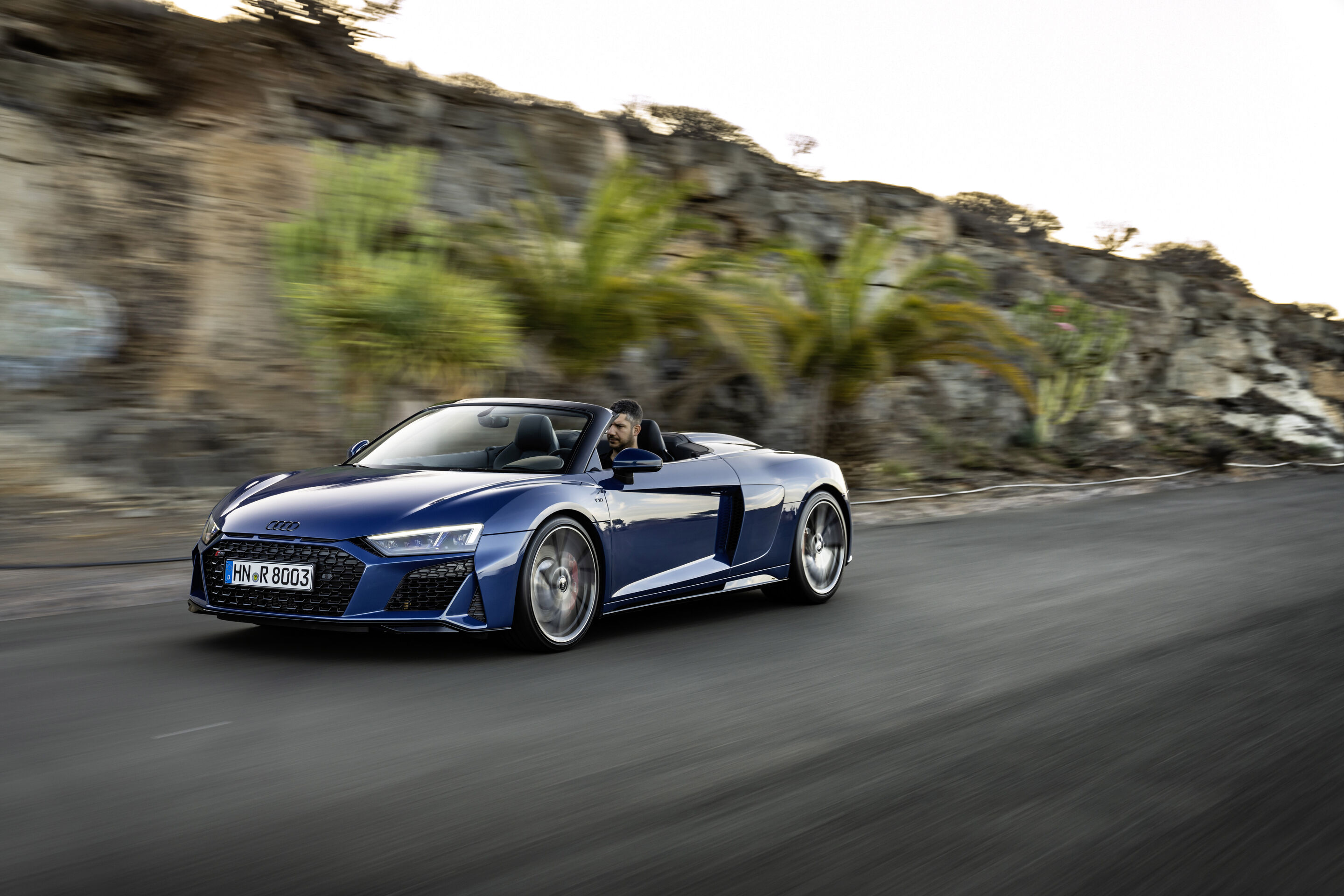 Audi R8 Spyder V10 performance RWD (until 2024) - Dynamic photo,
Colour: Ascari Blue metallic