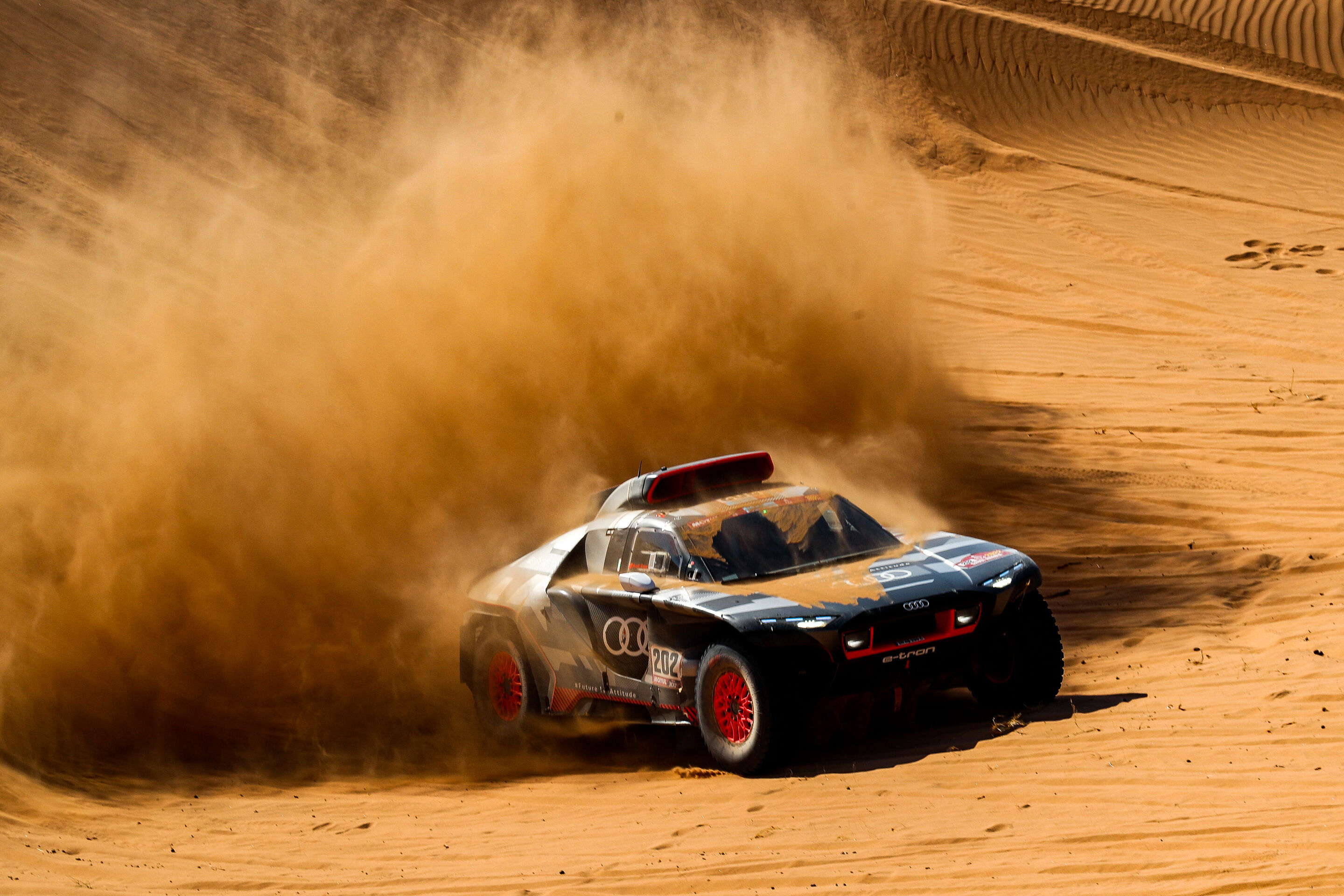 Dakar Rally 2022 - Audi RS Q e-tron #202 (Team Audi Sport), Carlos Sainz/Lucas Cruz