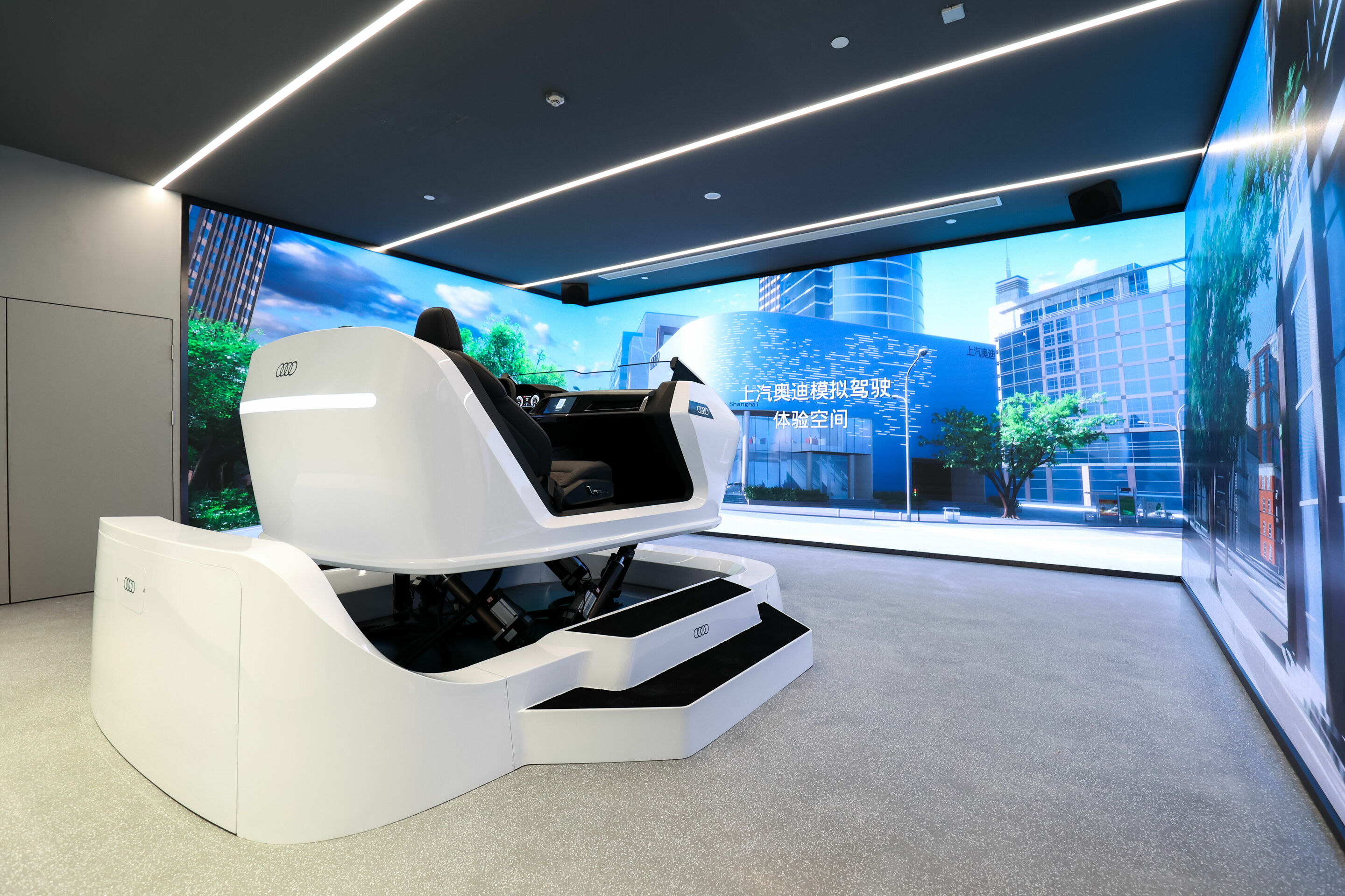 SAIC Audi opens the world’s largest Audi store in Shanghai - The spacious premises offer customers a unique brand experience.