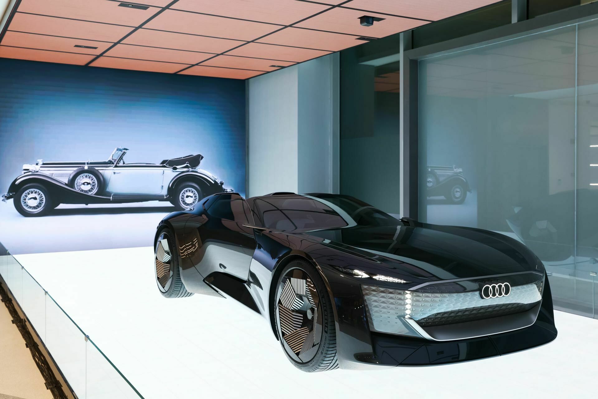 SAIC Audi opens the world’s largest Audi store in Shanghai - Automobile future: Visitors to the HoP in Shanghai were also able to experience the Audi skysphere concept car.