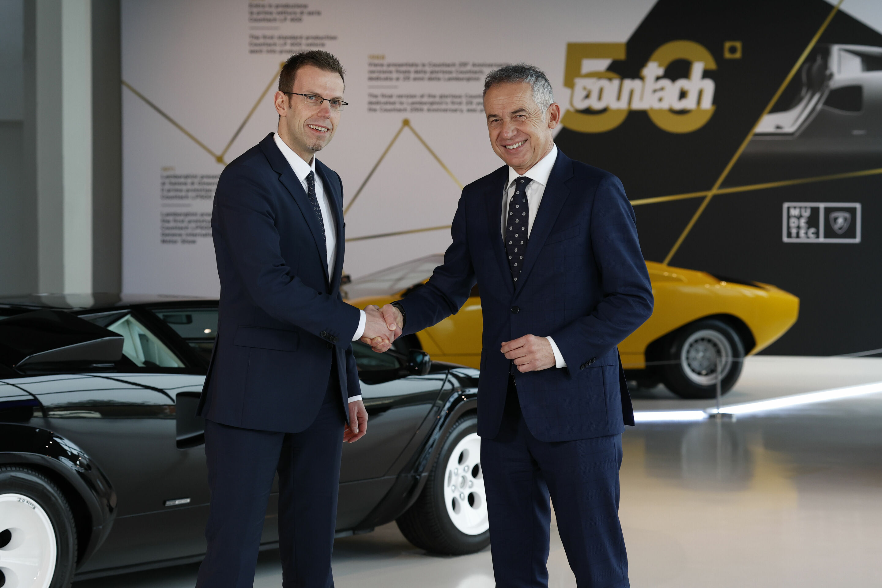 Lamborghini: Organisatorischer Wechsel in der F&E-Abteilung - Organisatorischer Wechsel in der F&E-Abteilung von Lamborghini (v.l.n.r.): Rouven Mohr, neuer Chief Technical Officer (CTO) für die Forschungs- und Entwicklungsabteilung und Maurizio Reggiani,...