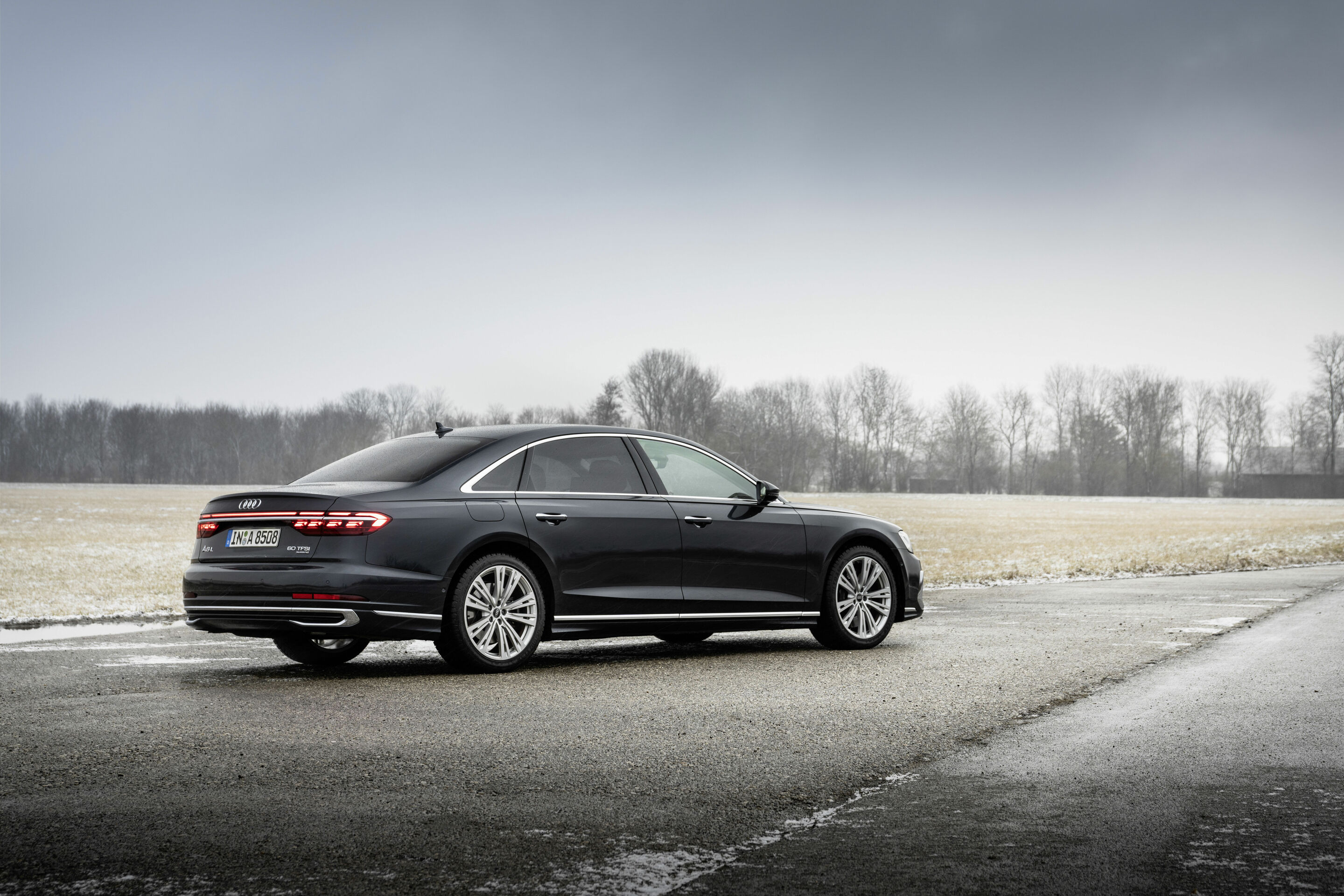 Audi A8 L - Standaufnahme,
Farbe: Manhattangrau