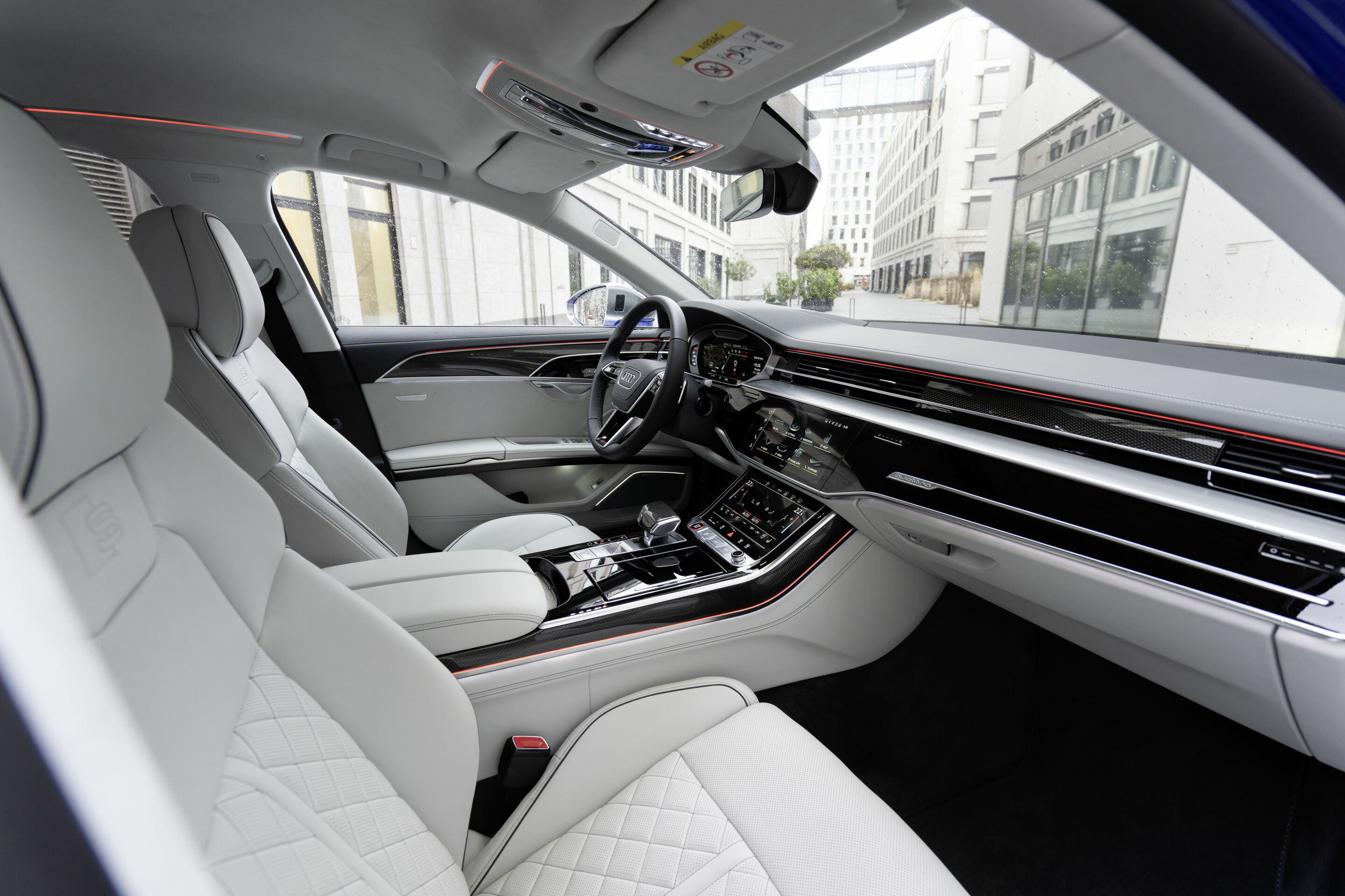 Audi S8 - Innenraum