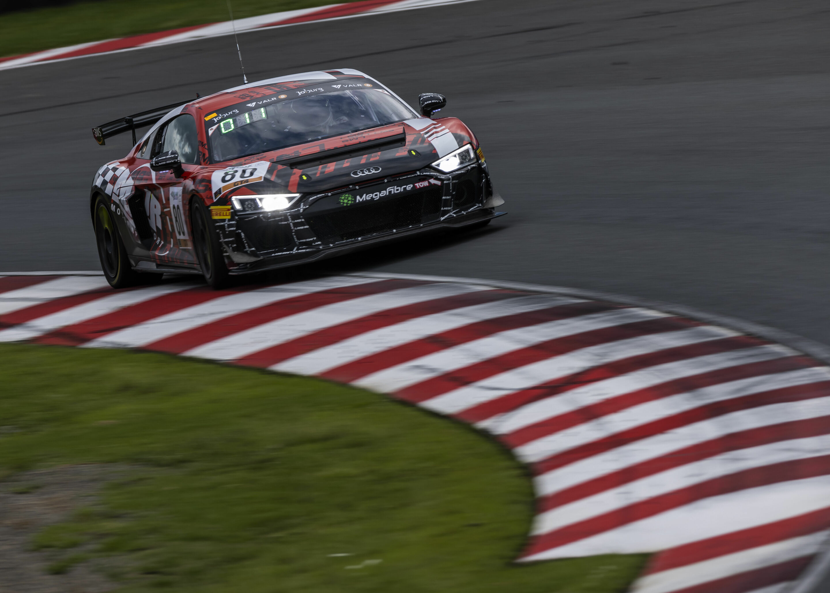 9h Kyalami 2021 - Audi R8 LMS GT4 #80 (MJR Motorsport), Marius Jackson/Mo Mia/Mikaeel Pitamber