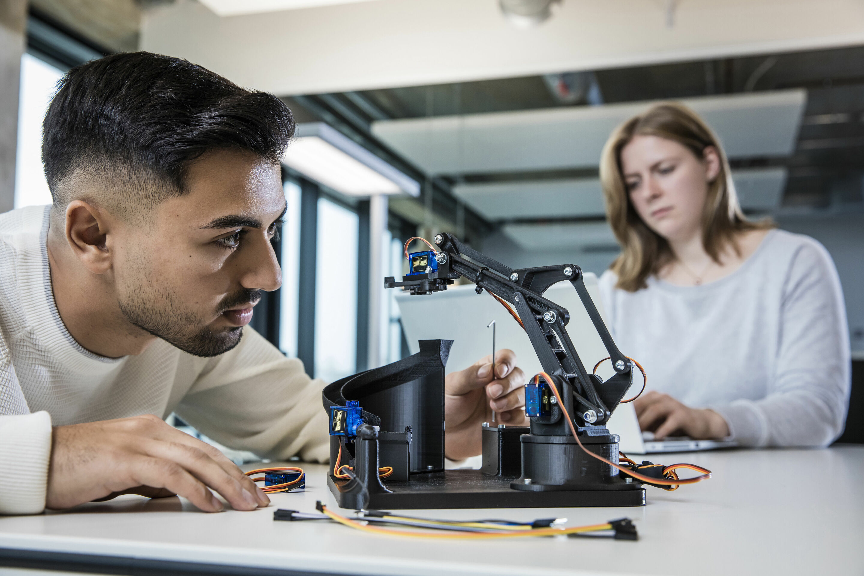 From gamer to game-changer: Apply now at Audi for traineeships with perspective - Audi offers exciting training possibilities for young talents: Key skills in the future areas of digitalization and electromobility from the very start.