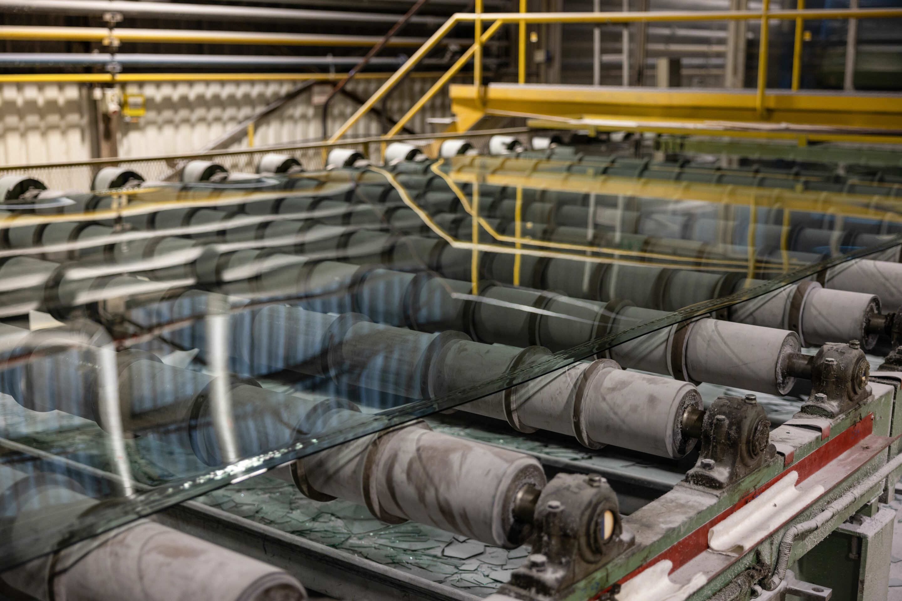 Pilot project glass recycling - Saint Gobain Glass produces new plate glass from the recyclate.