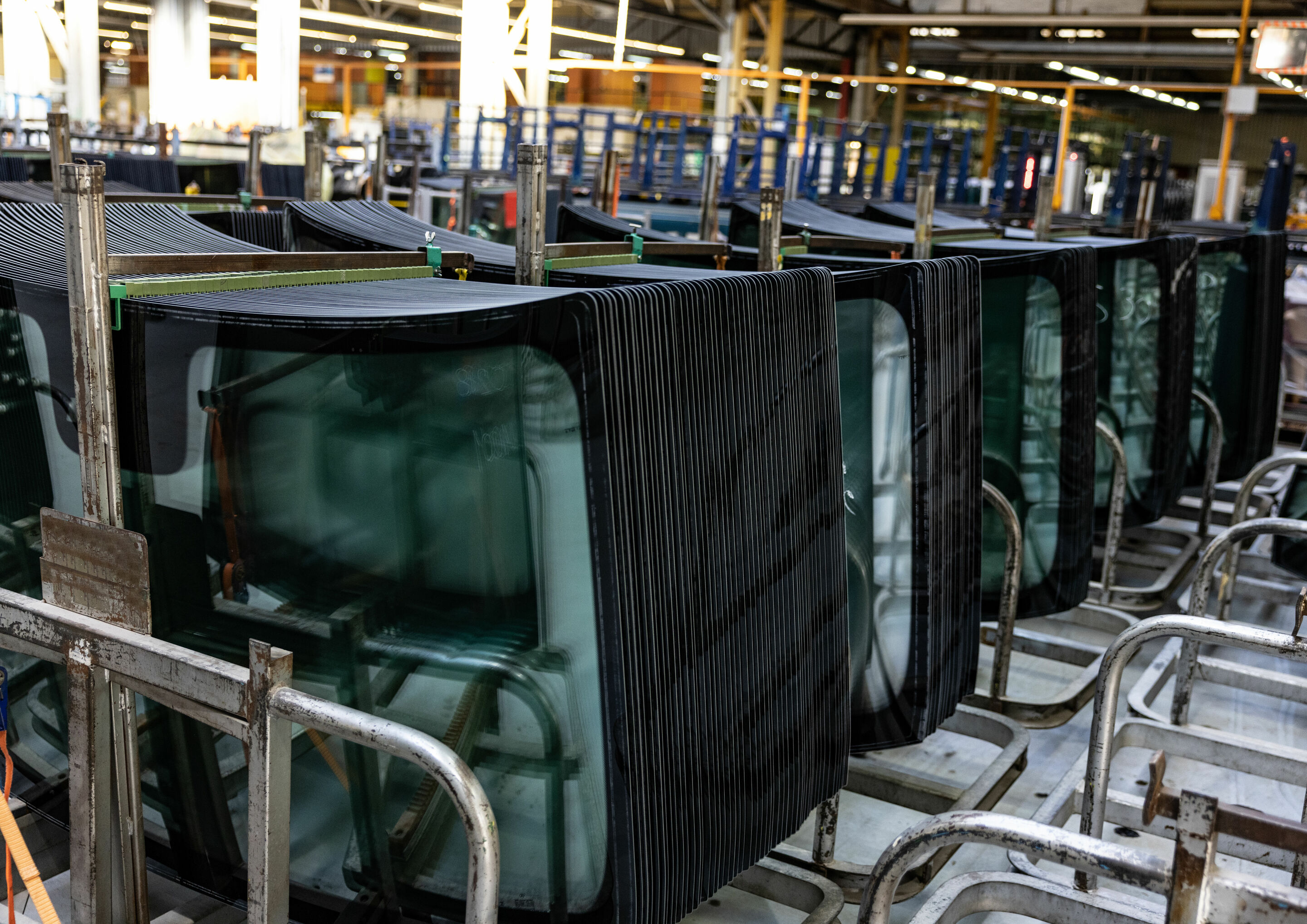 Pilot project glass recycling - New windshields for the Audi Q4 e-tron.