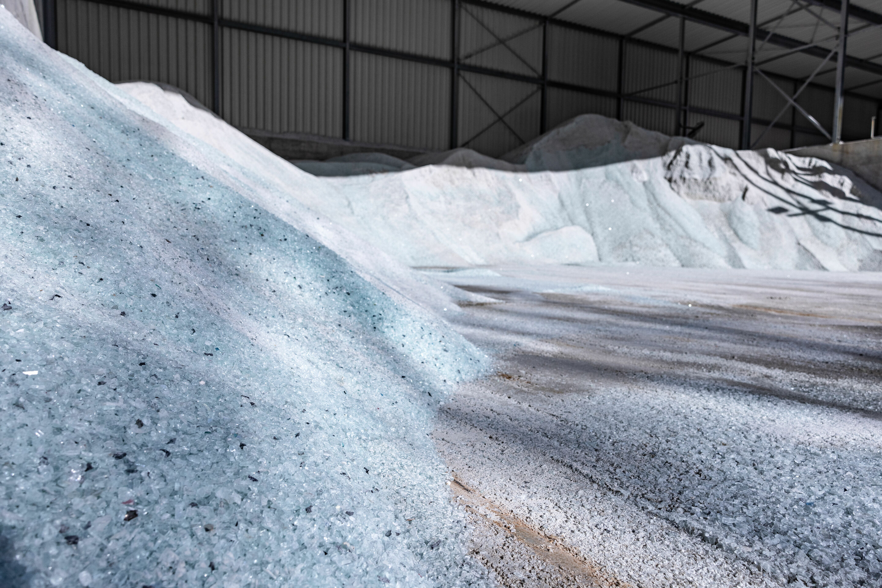 Pilotprojekt Glasrecycling - Das Granulat wird sortenrein gelagert.