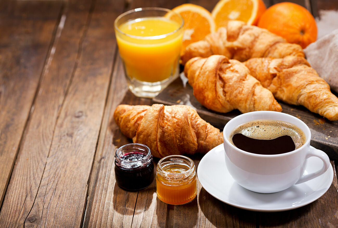 Gastronomy at the Audi Forum - Coffee, orange juice, croissants: Sunday brunch at the market restaurant