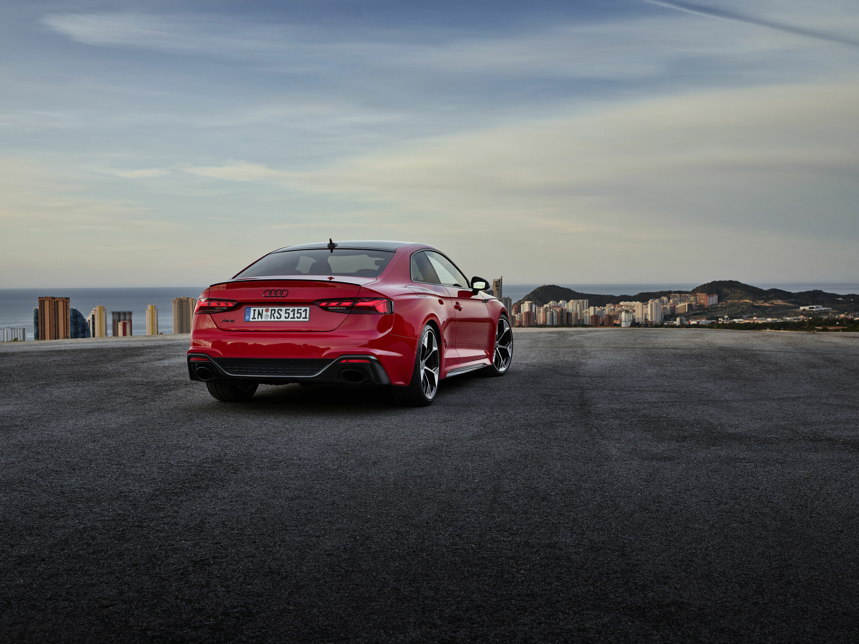 Audi RS 5 Coupé with competition plus package - Static photo, Colour: Tango red