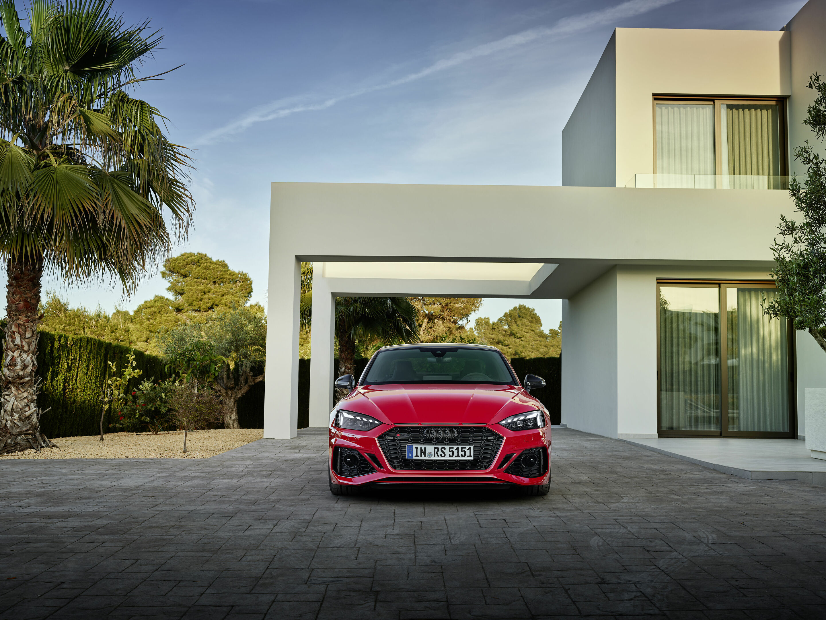 Audi RS 5 Coupé with competition plus package - Static photo, Colour: Tango red