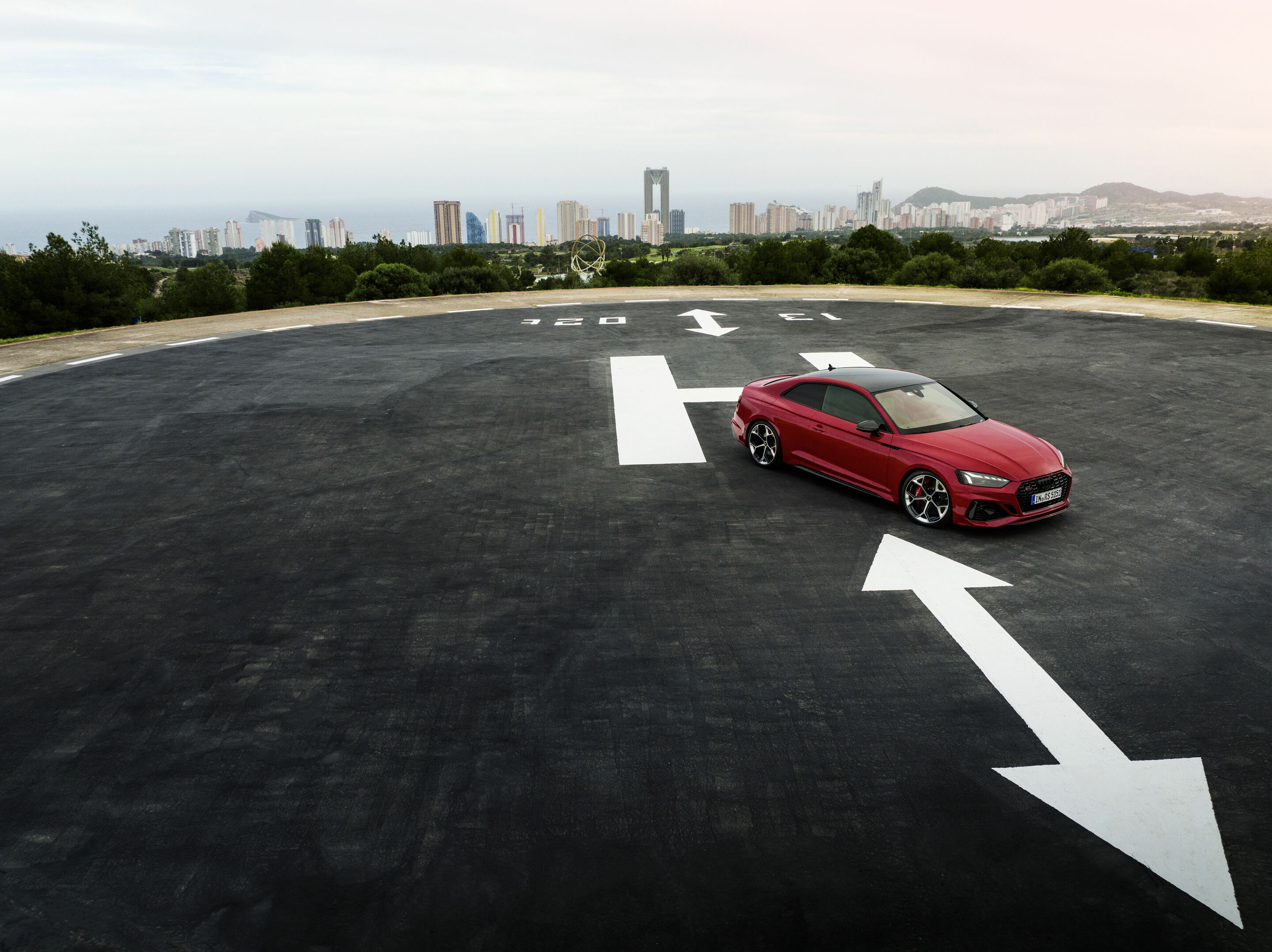 Audi RS 5 Coupé with competition plus package - Static photo, Colour: Tango red