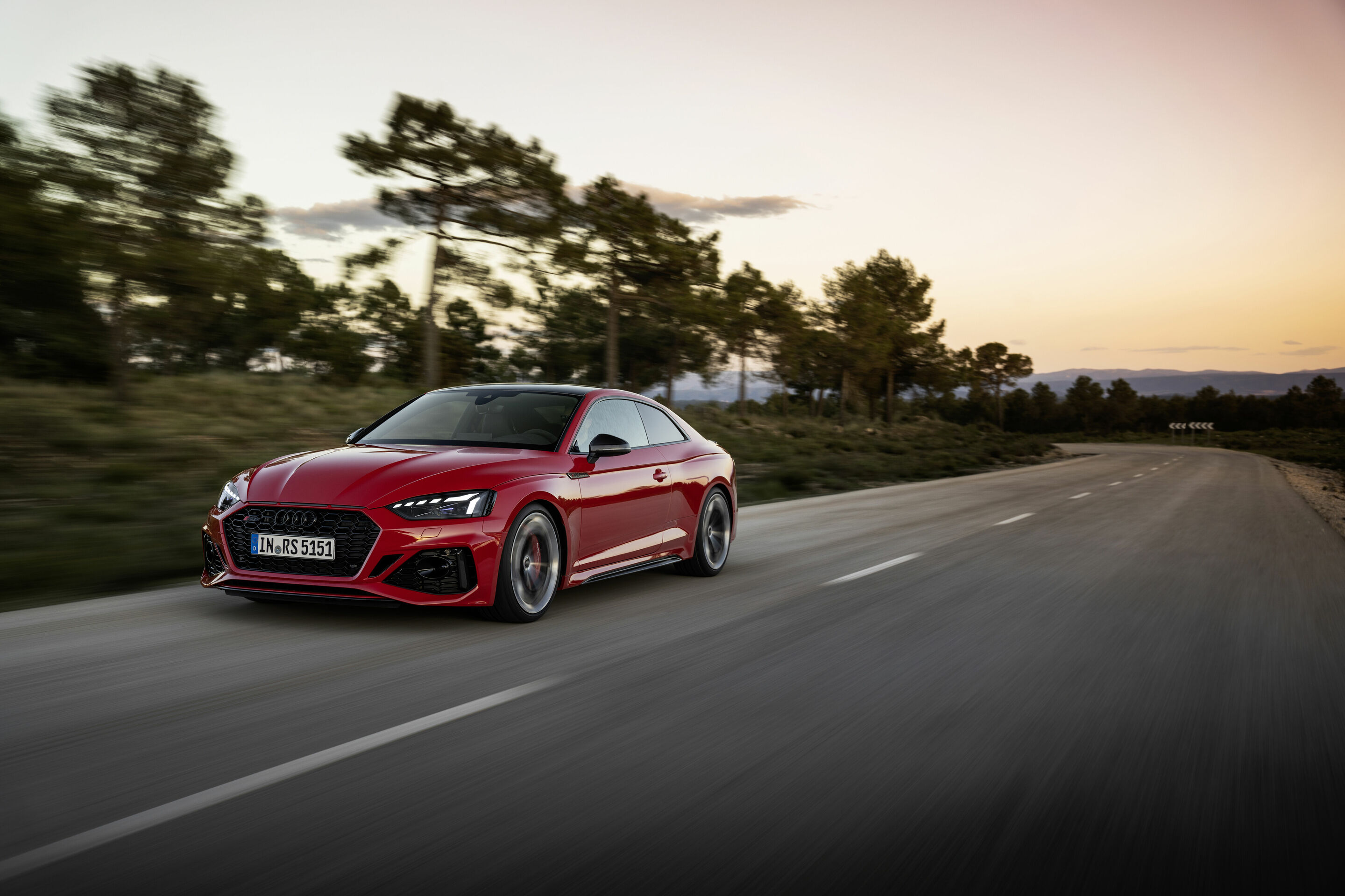 Audi RS 5 Coupé with competition plus package - Dynamic photo, Colour: Tango red