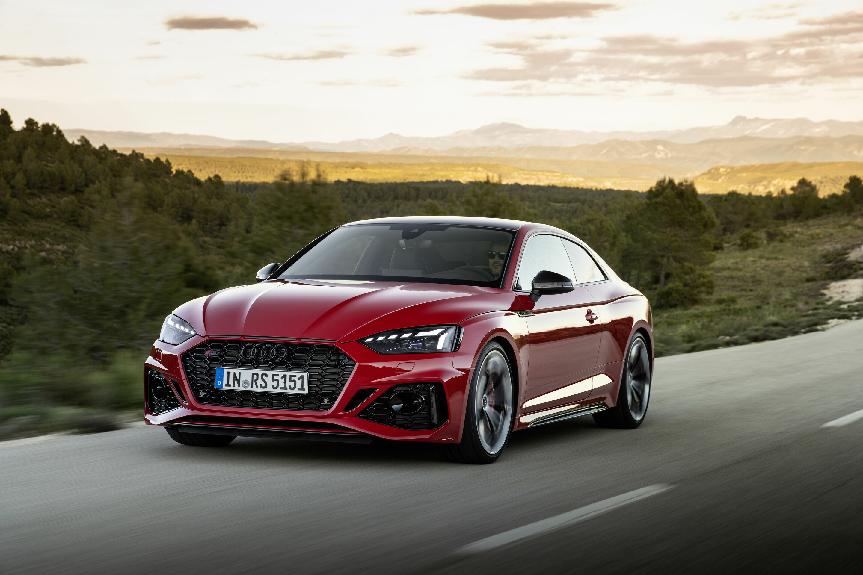 Audi RS 5 Coupé with competition plus package - Dynamic photo, Colour: Tango red