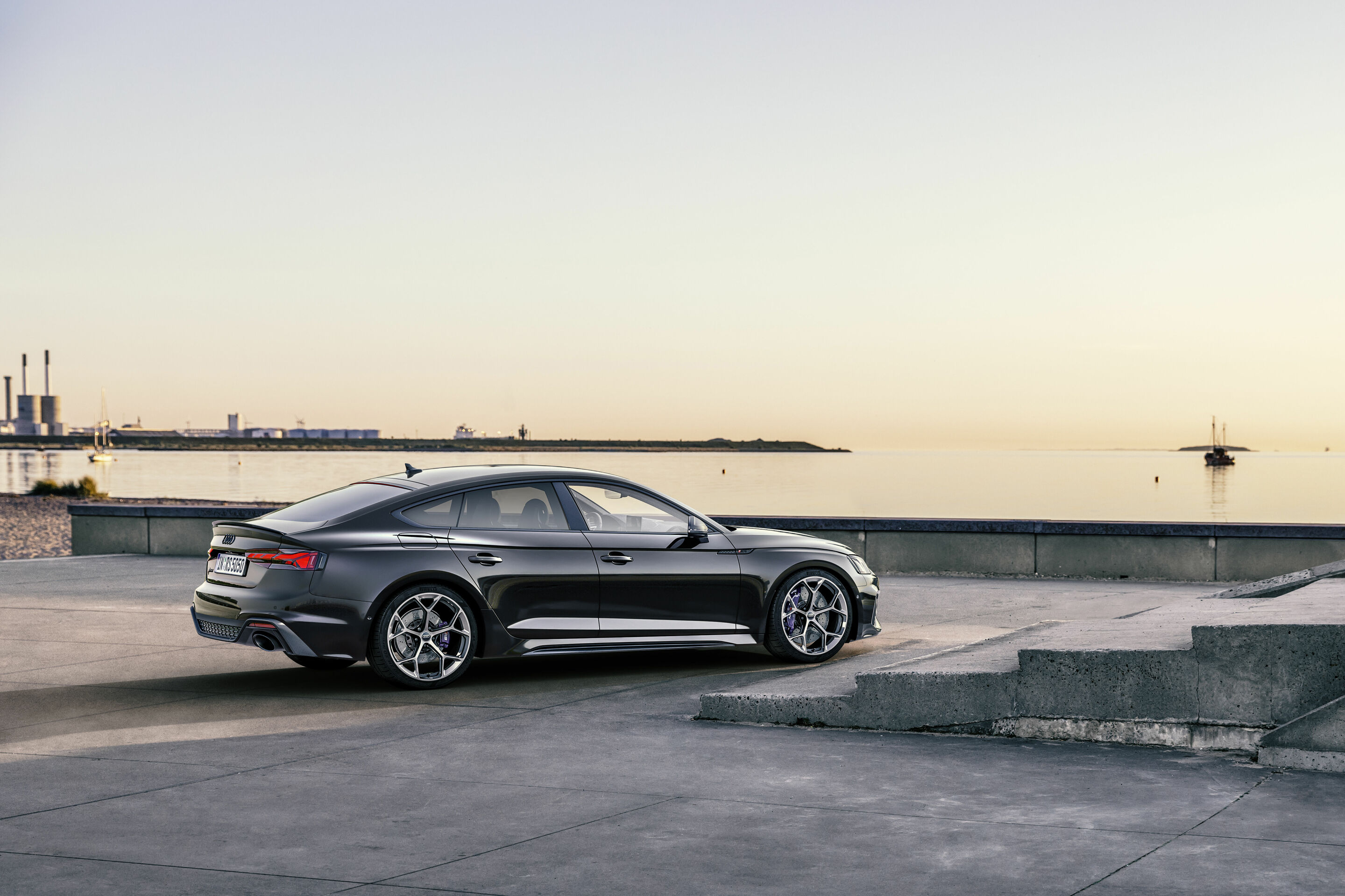 Audi RS 5 Sportback with competition plus package - Static photo, Colour: Sebring black
