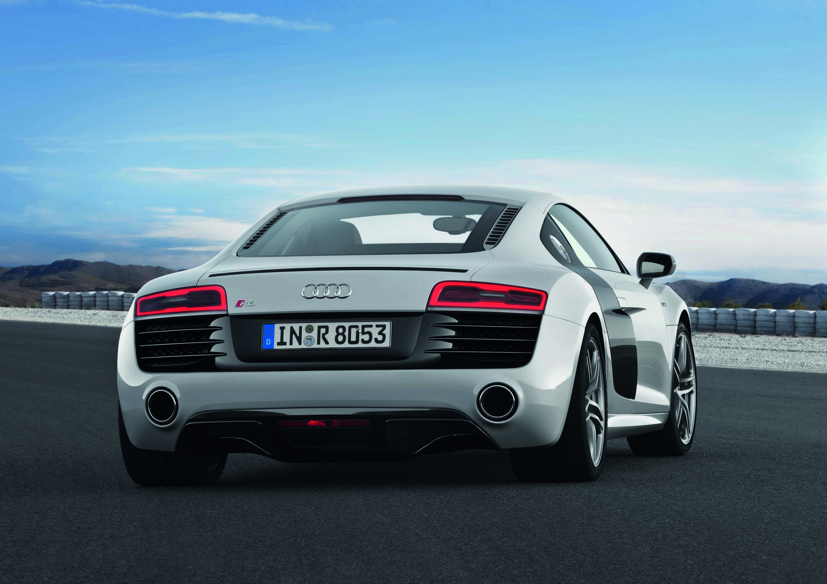 Audi R8 V10 - Colour: Suzuka Grey