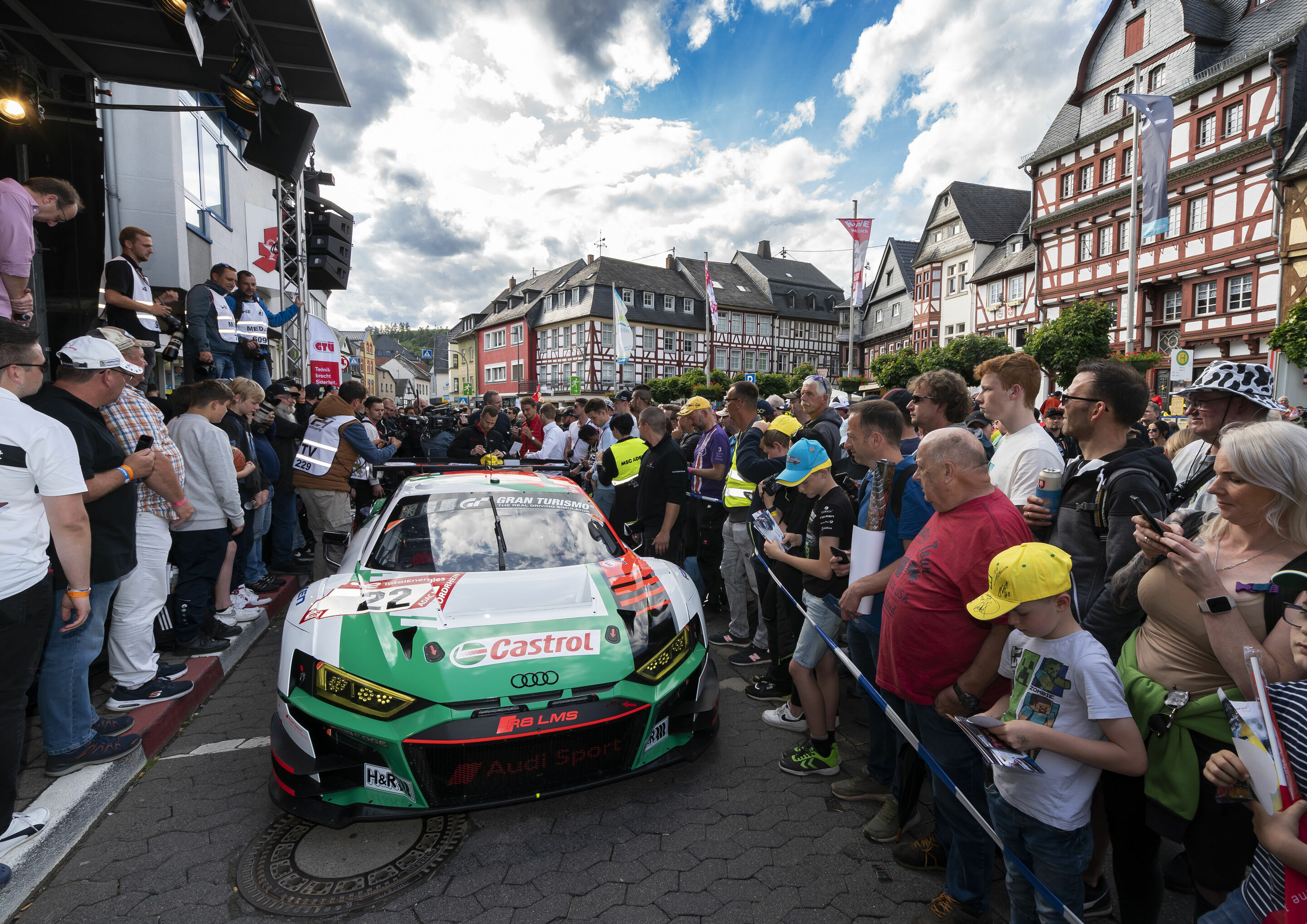 24h Nürburgring 2022 - Audi R8 LMS #22 (Audi Sport Team Car Collection), Christopher Haase/Nico Müller/Patric Niederhauser/René Rast