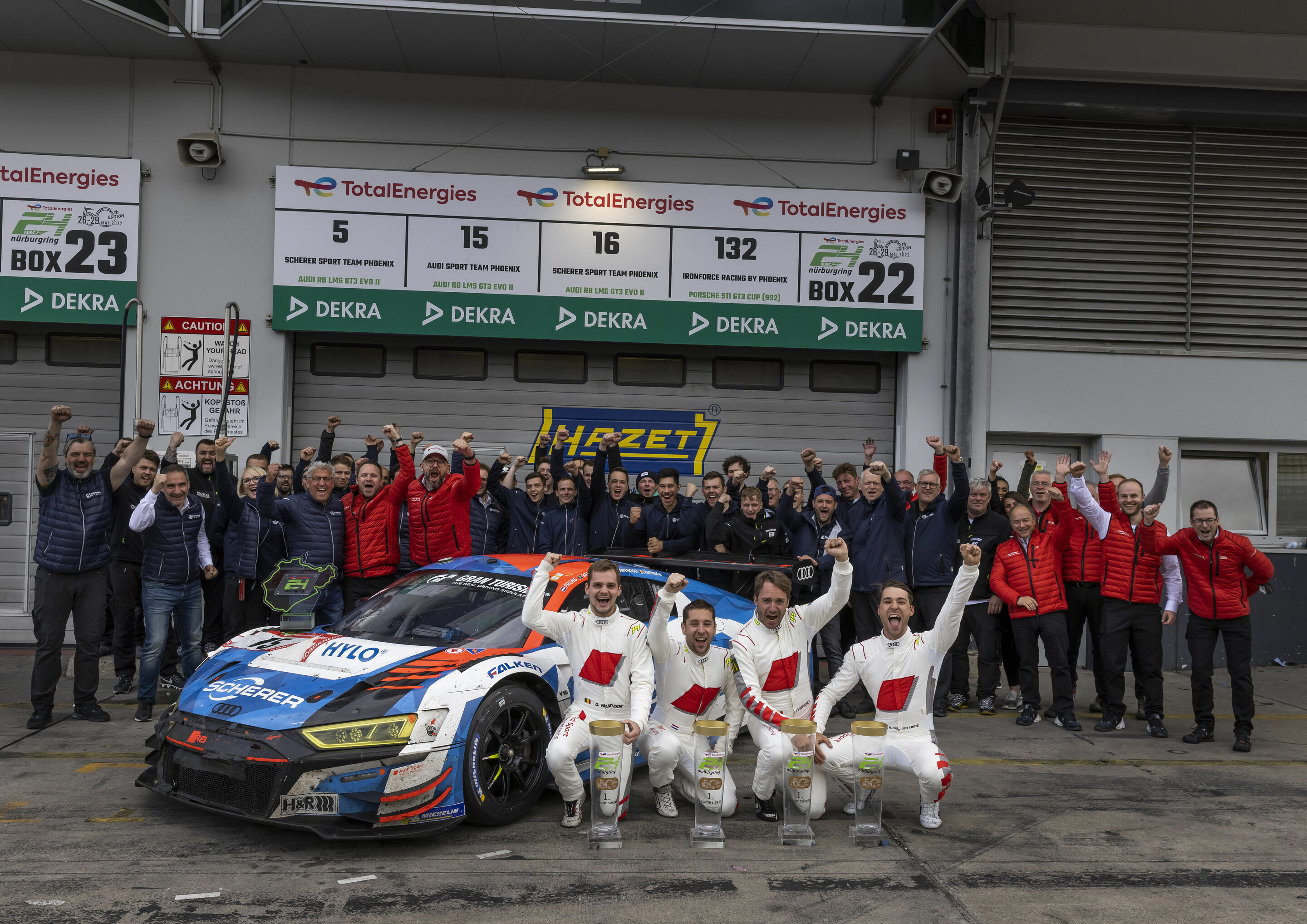 24h Nürburgring 2022 - Christian Scherer, Ernst Moser, Chris Reinke, Dries Vanthoor, Robin Frijns, Frédéric Vervisch, Kelvin van der Linde