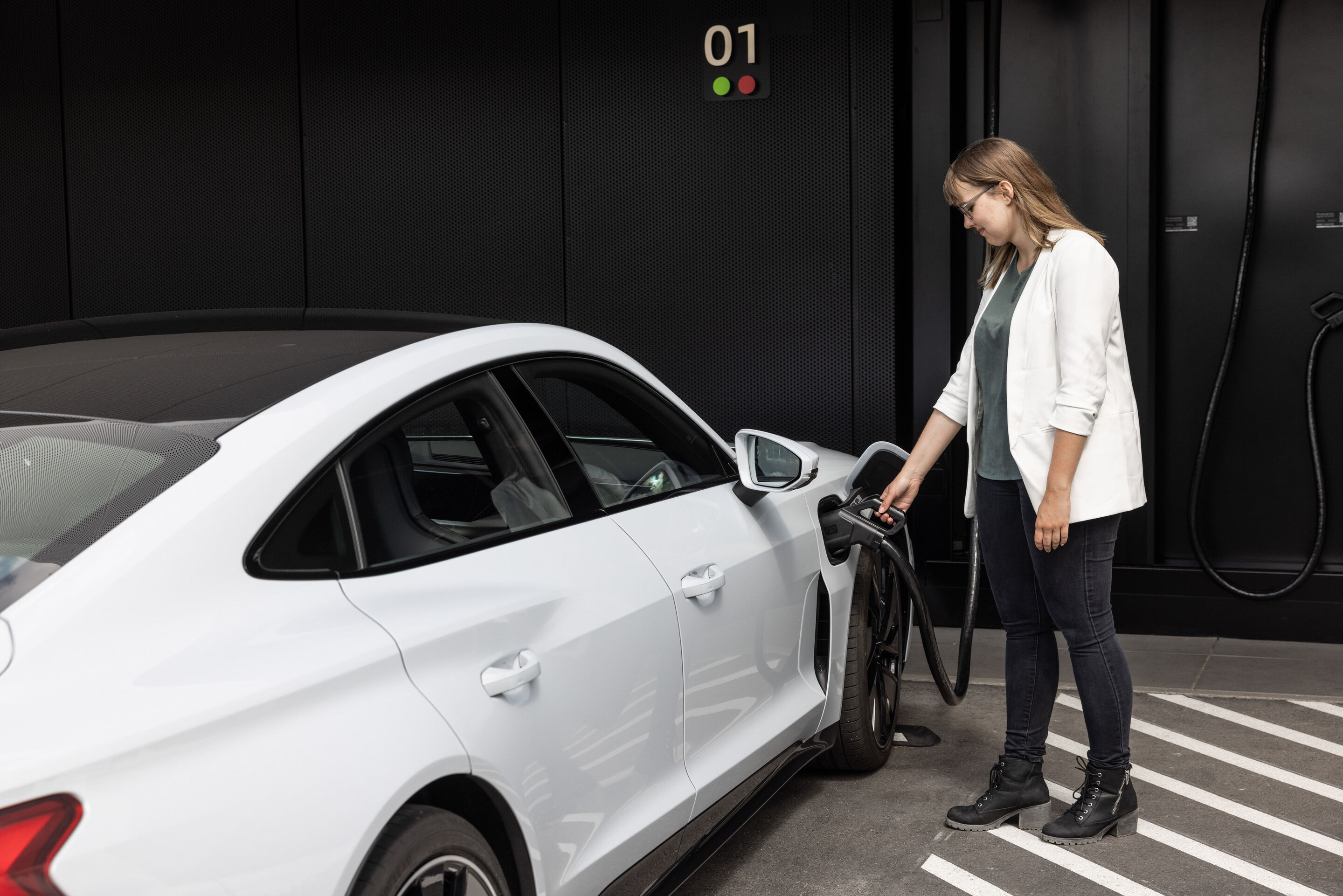Audi charging hub - Eine Schnellladestation sollte mindestens die maximale Ladeleistung des Fahrzeugs abgeben.